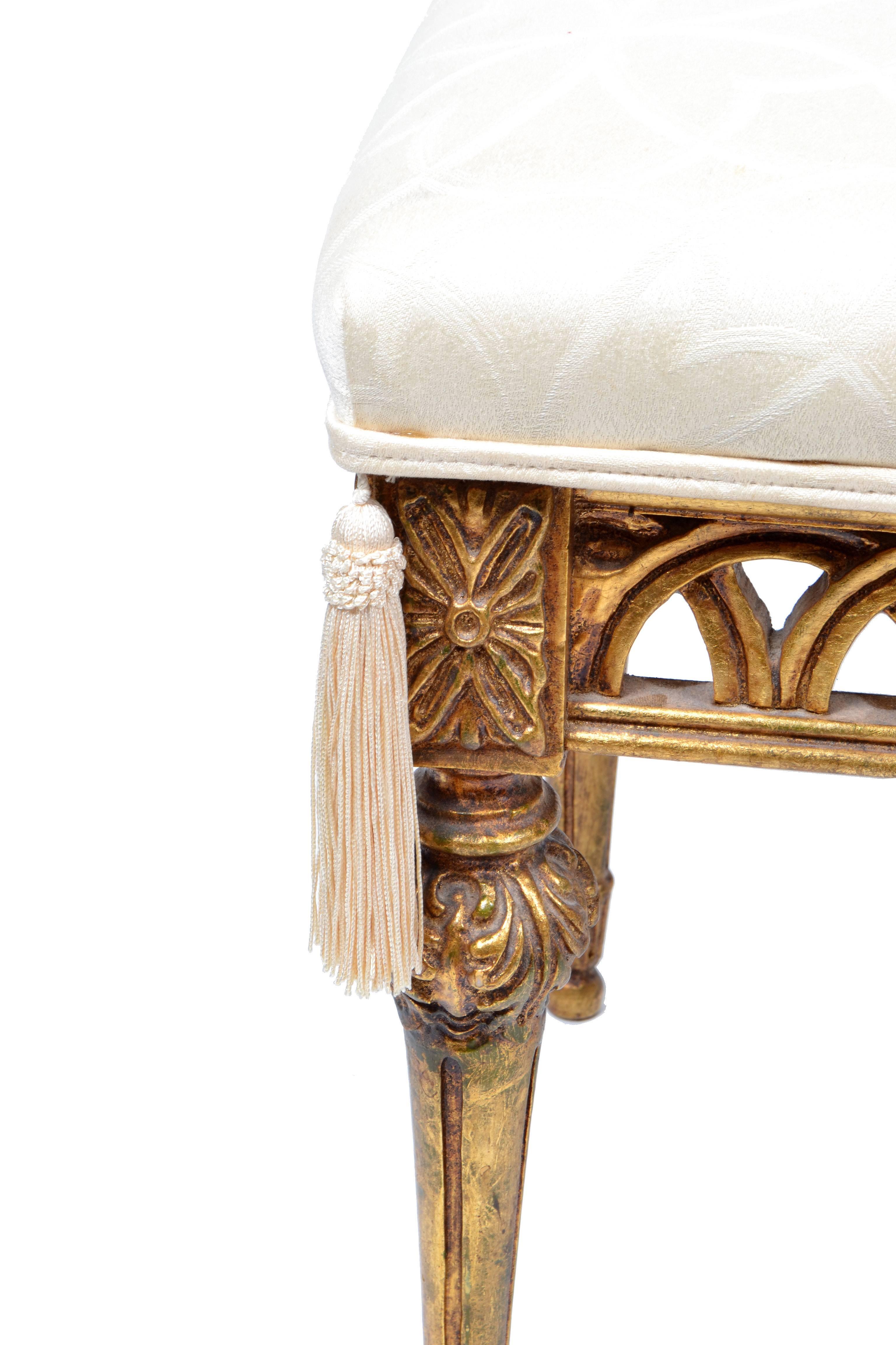 Neoclassical Italian Giltwood Stools, Pair In Excellent Condition In Miami, FL