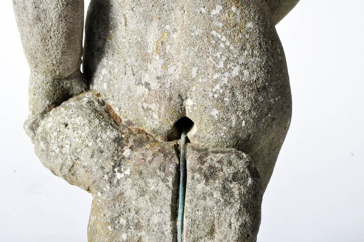 Manneken Pis Steinfigur – 72 Cm Hoch, 27 Kg, Frostsicher Aus Steinguss | Garten-Deko Für Den Außenbereich, Grau