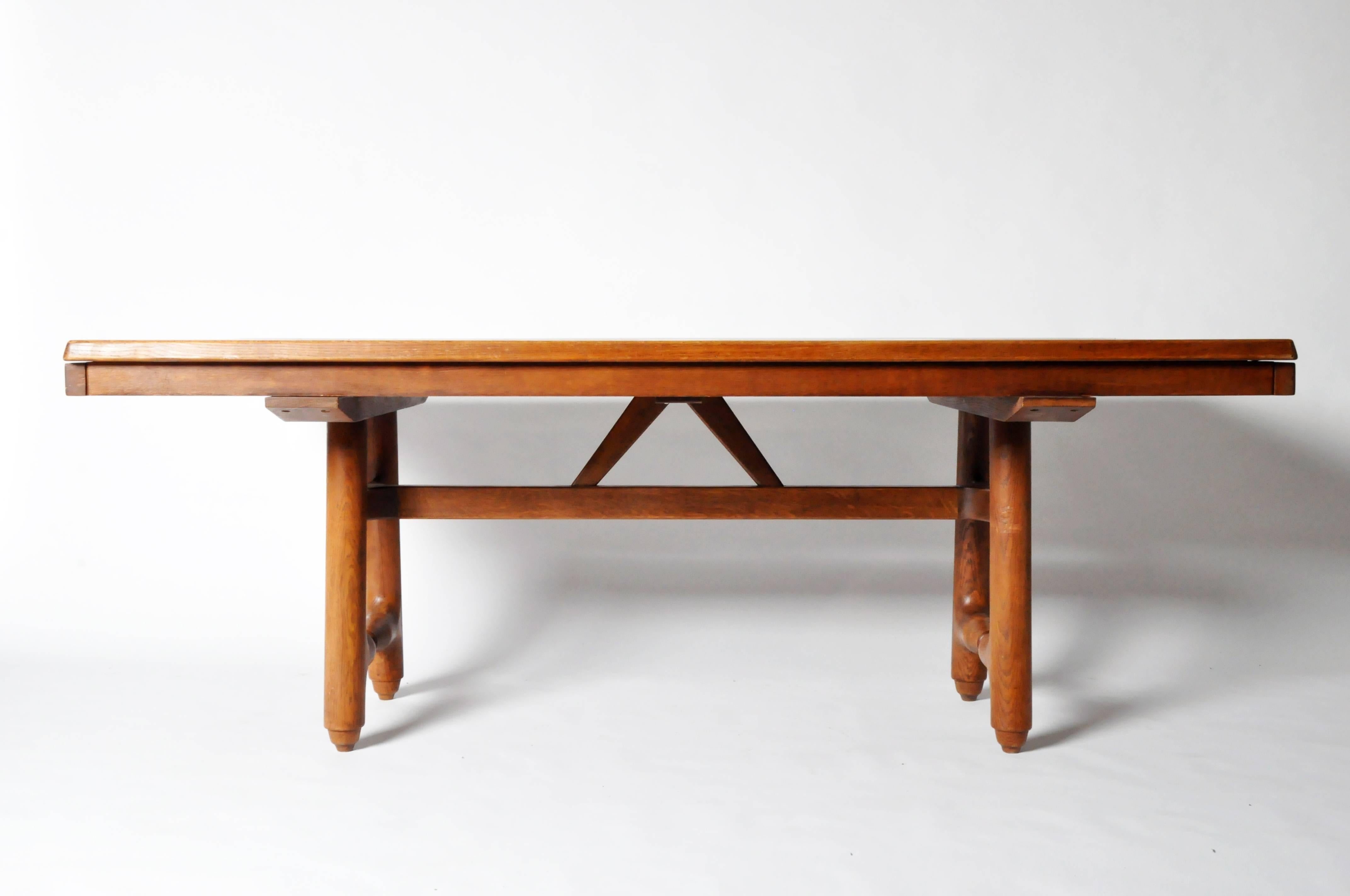 Mid-Century Modern Extension Dining Table attributed to Guillerme et Chambron In Good Condition In Chicago, IL