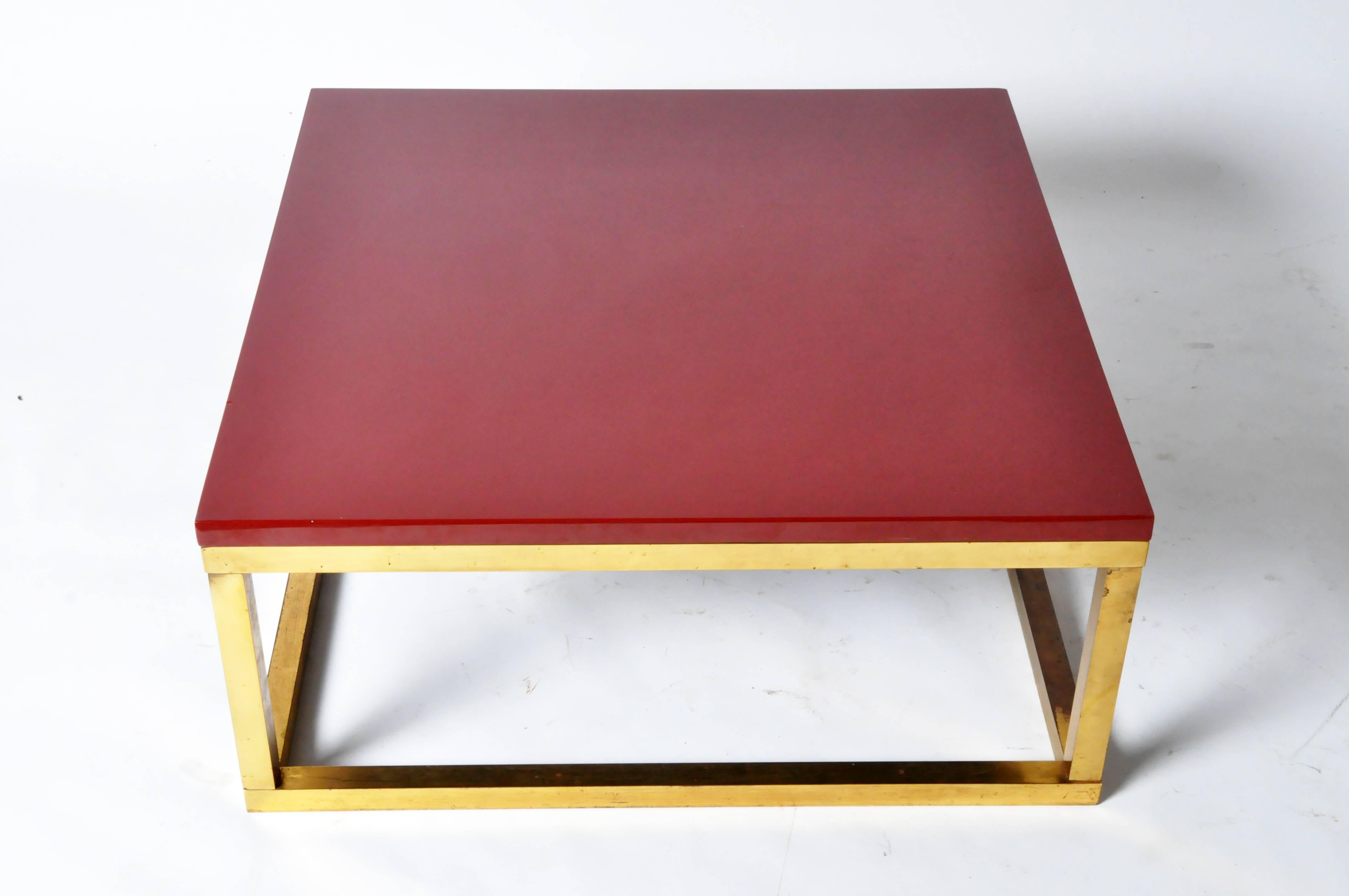Red Lacquer and Brass Cube Low Tables in the Style of Kai Kristiansen (Moderne der Mitte des Jahrhunderts)