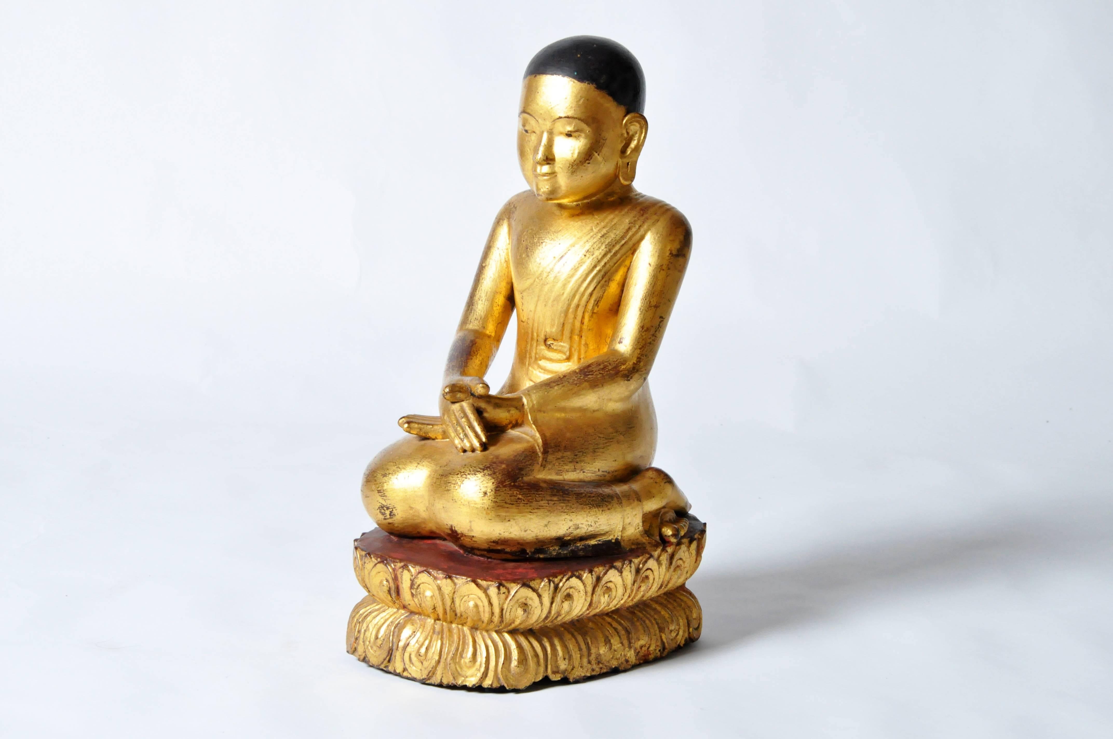 Pair of Giltwood Buddhist Apostles In Good Condition For Sale In Chicago, IL