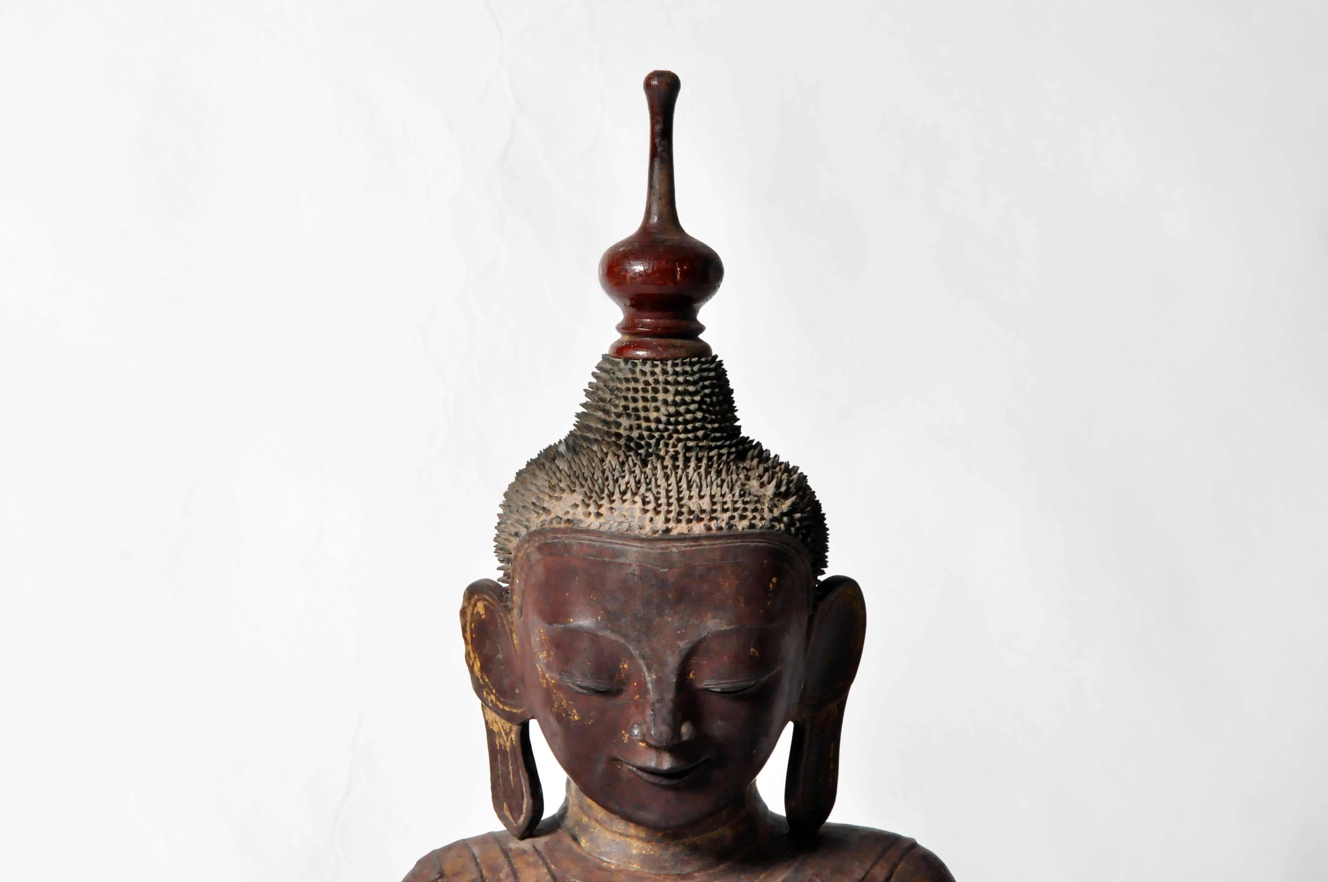 Burmesische Buddha-Figur aus Shan-Shan im Zustand „Gut“ im Angebot in Chicago, IL