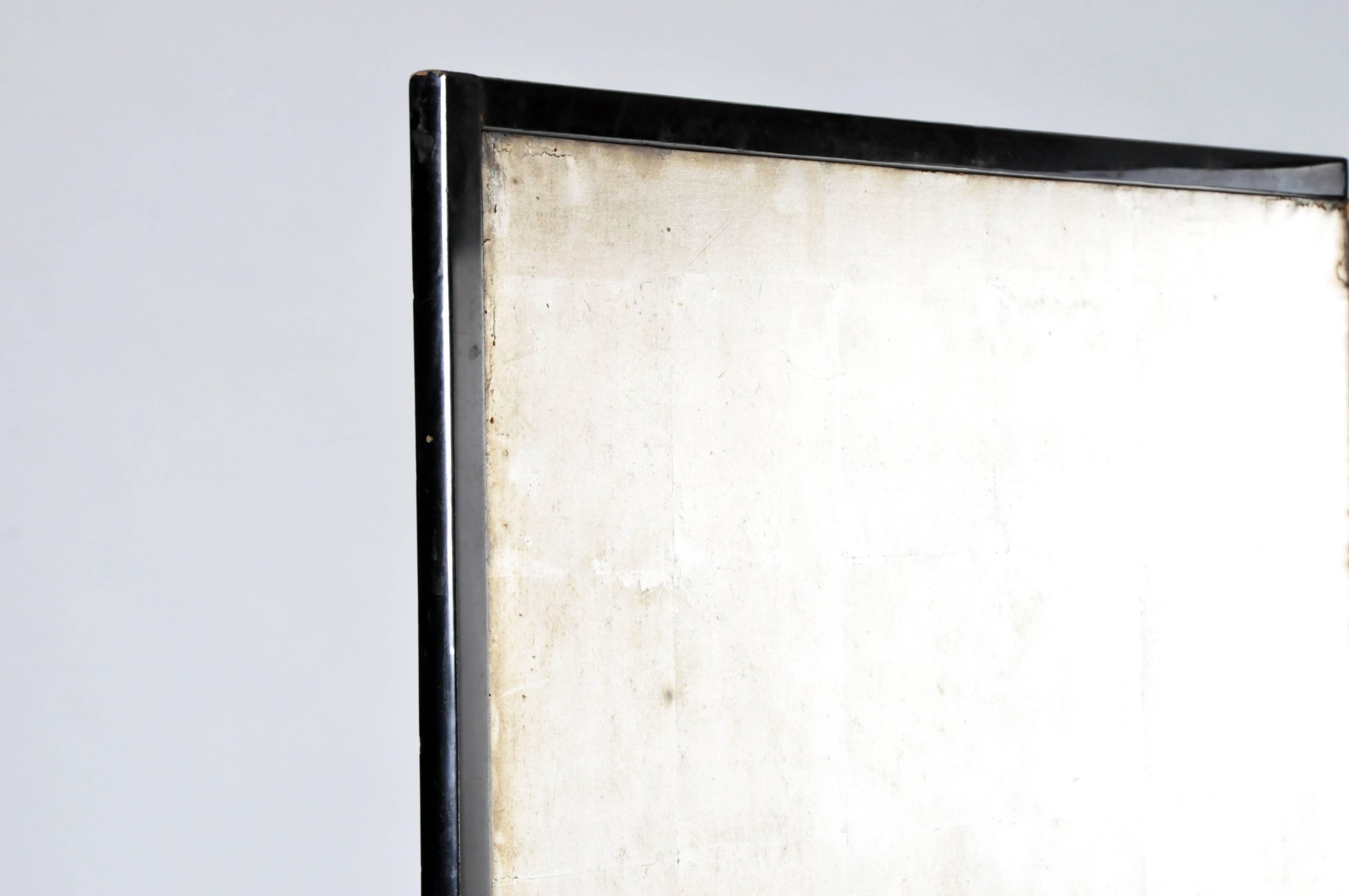 This Japanese silver screen panel consists of six panels.