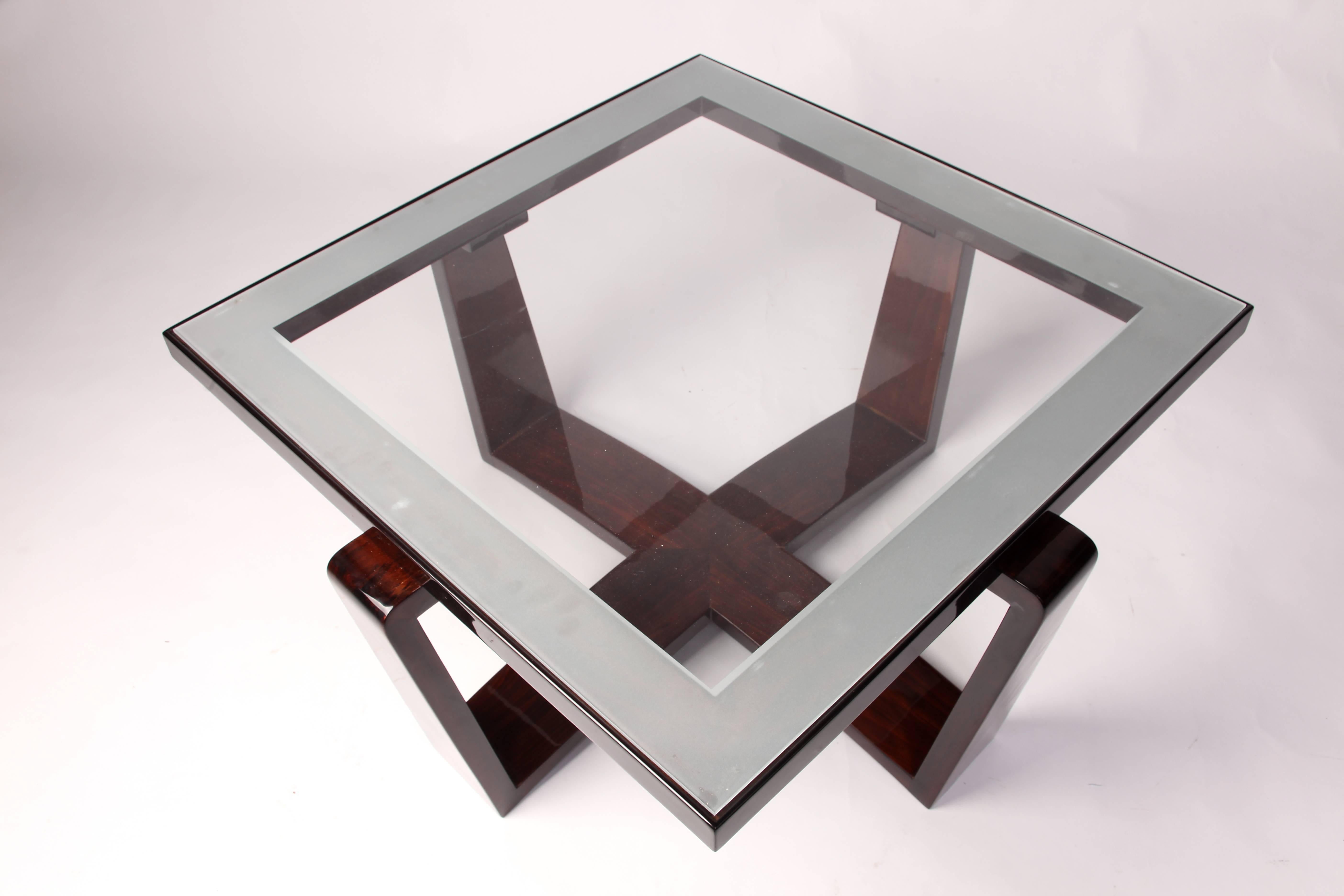 This modernist bentwood Bauhaus style coffee table from Hungary and is made from beech and glass.