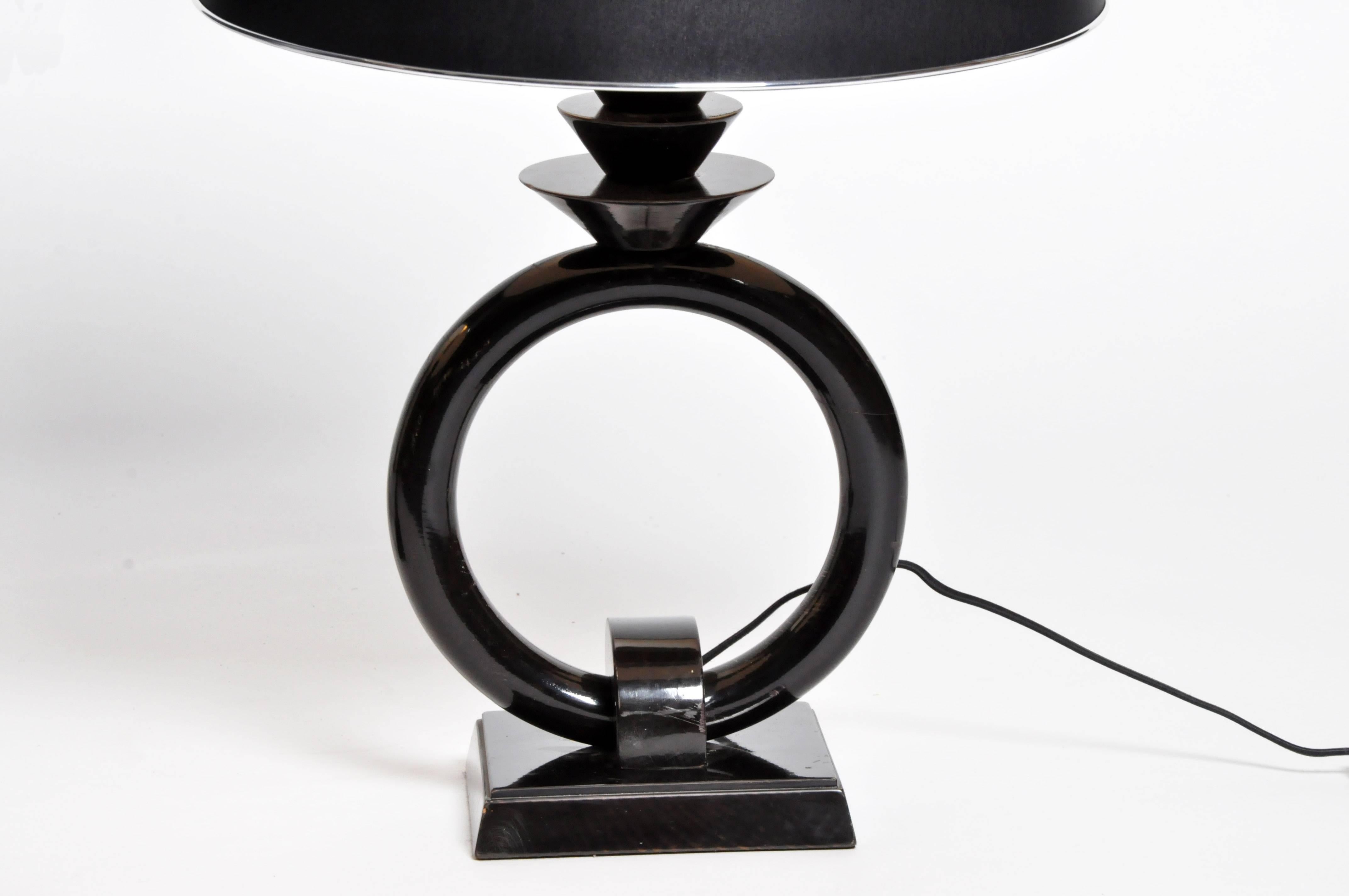 Mid-Century Lamp with Black Lacquer In Good Condition In Chicago, IL