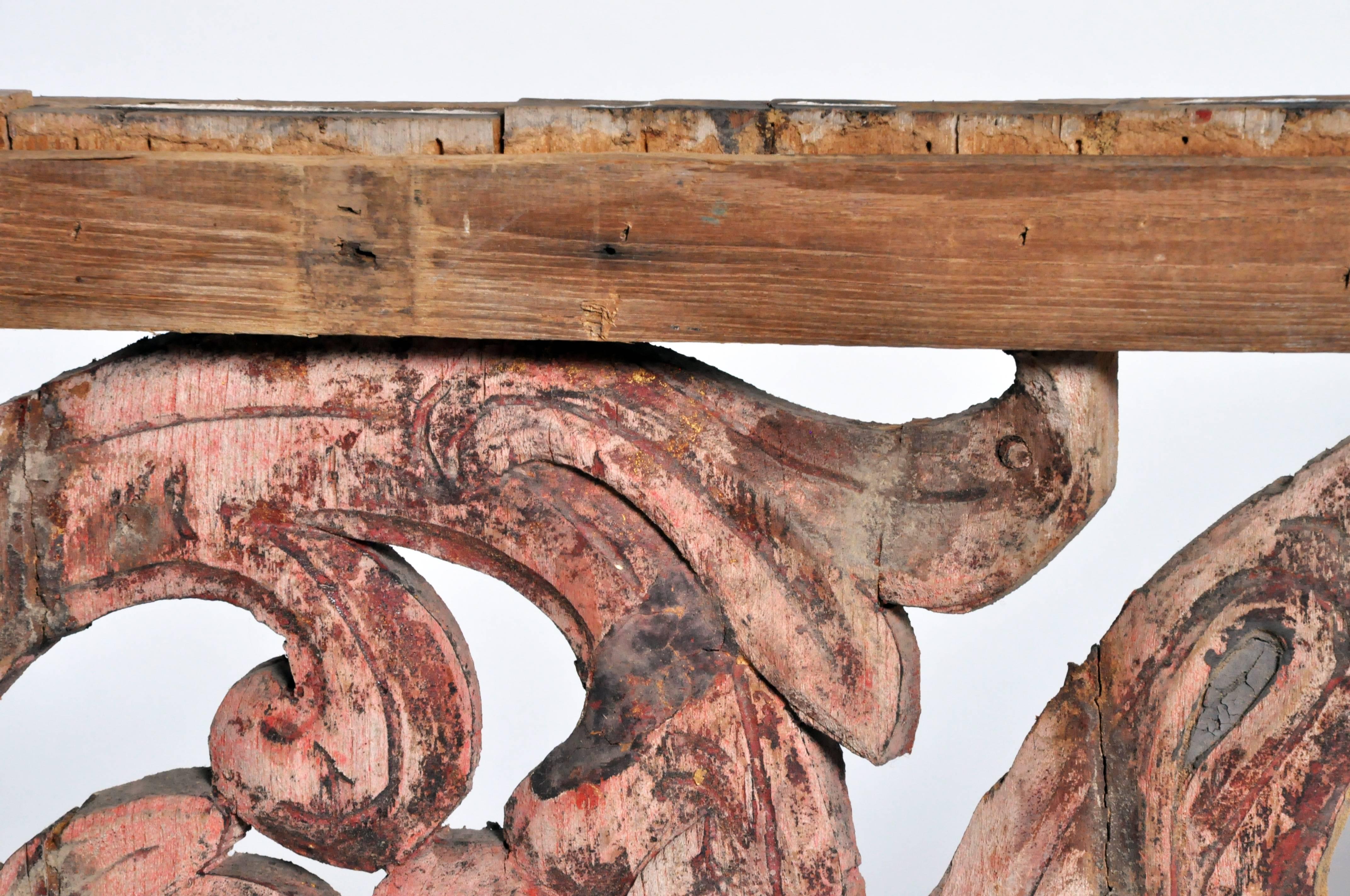 Carved Temple's Entrance Arch with Original Color In Good Condition In Chicago, IL