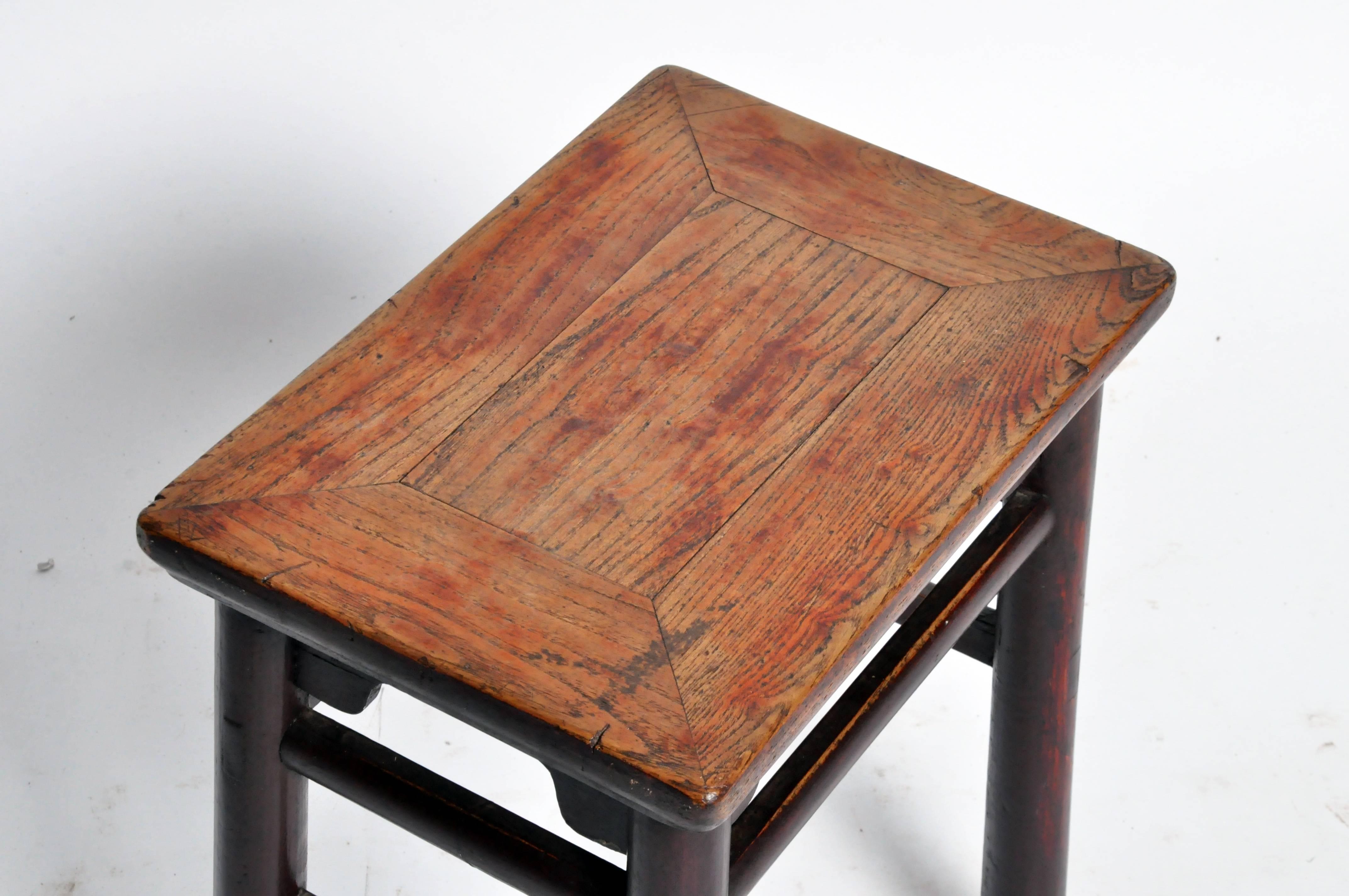Qing Dynasty Chinese Stool with Round Legs and Original Lacquer In Good Condition In Chicago, IL