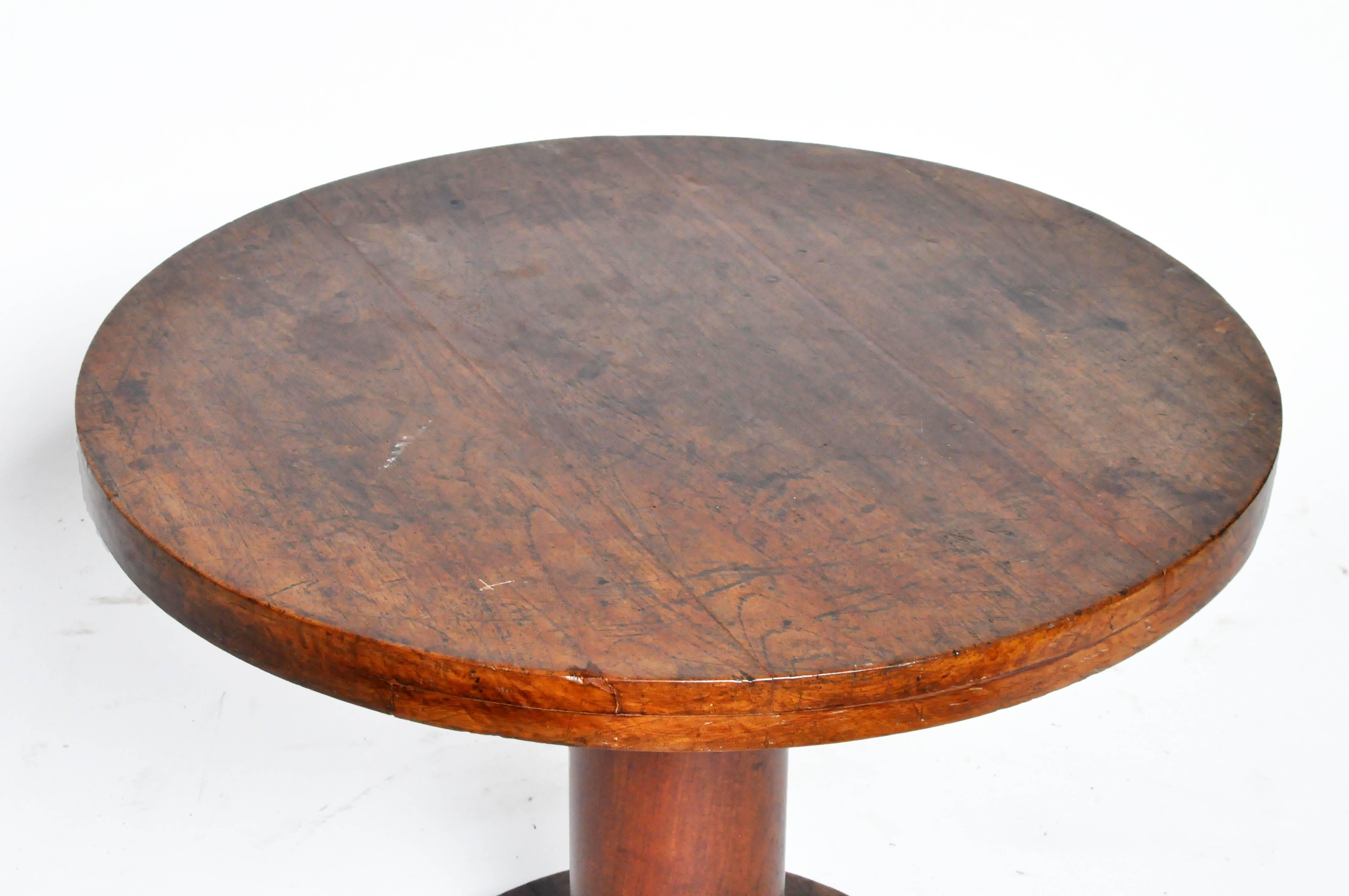 Burmese British Colonial Round Table