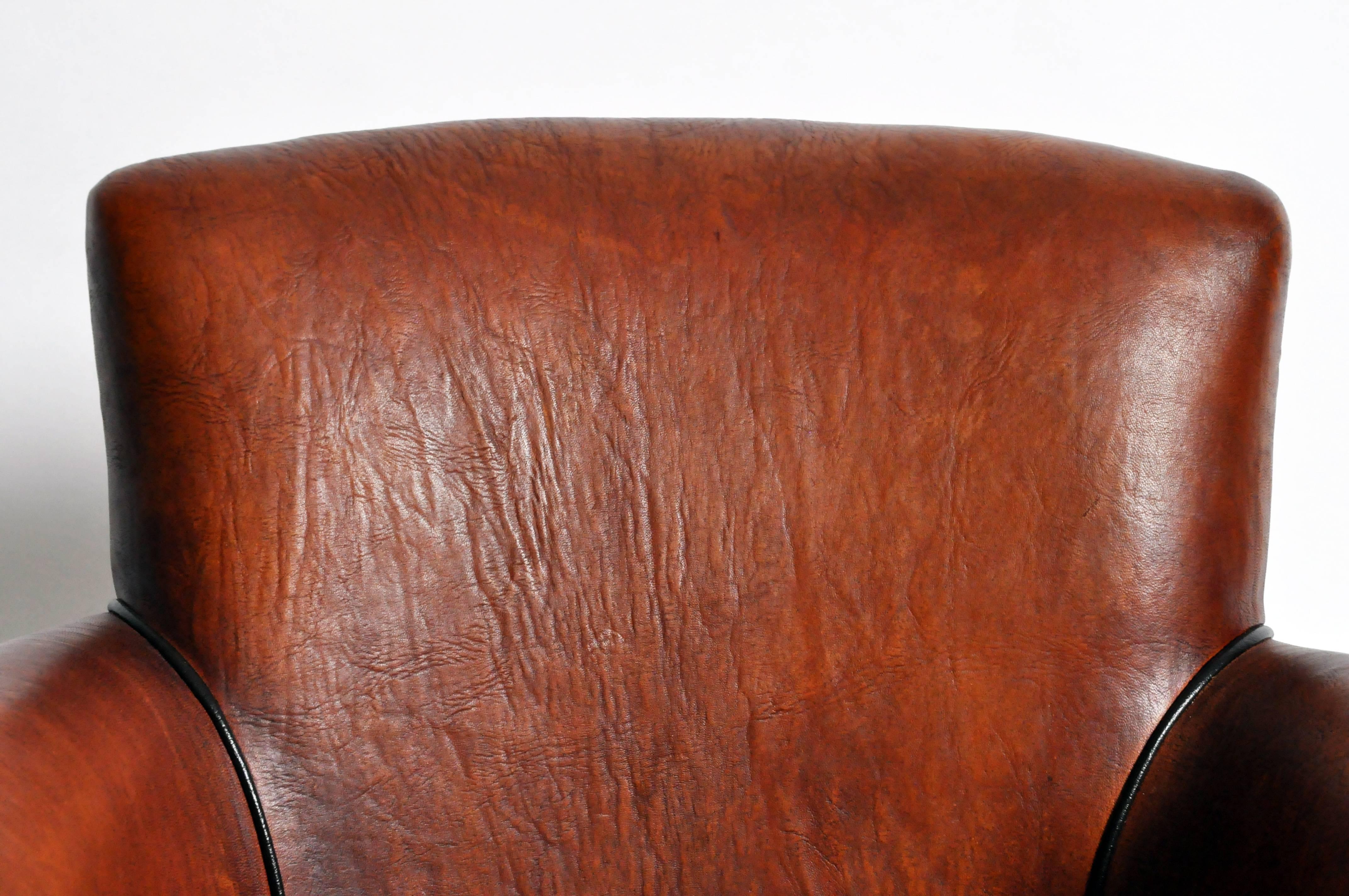 Pair of Parisian Brown Leather Club Chairs with Dark Brown Piping In Good Condition In Chicago, IL