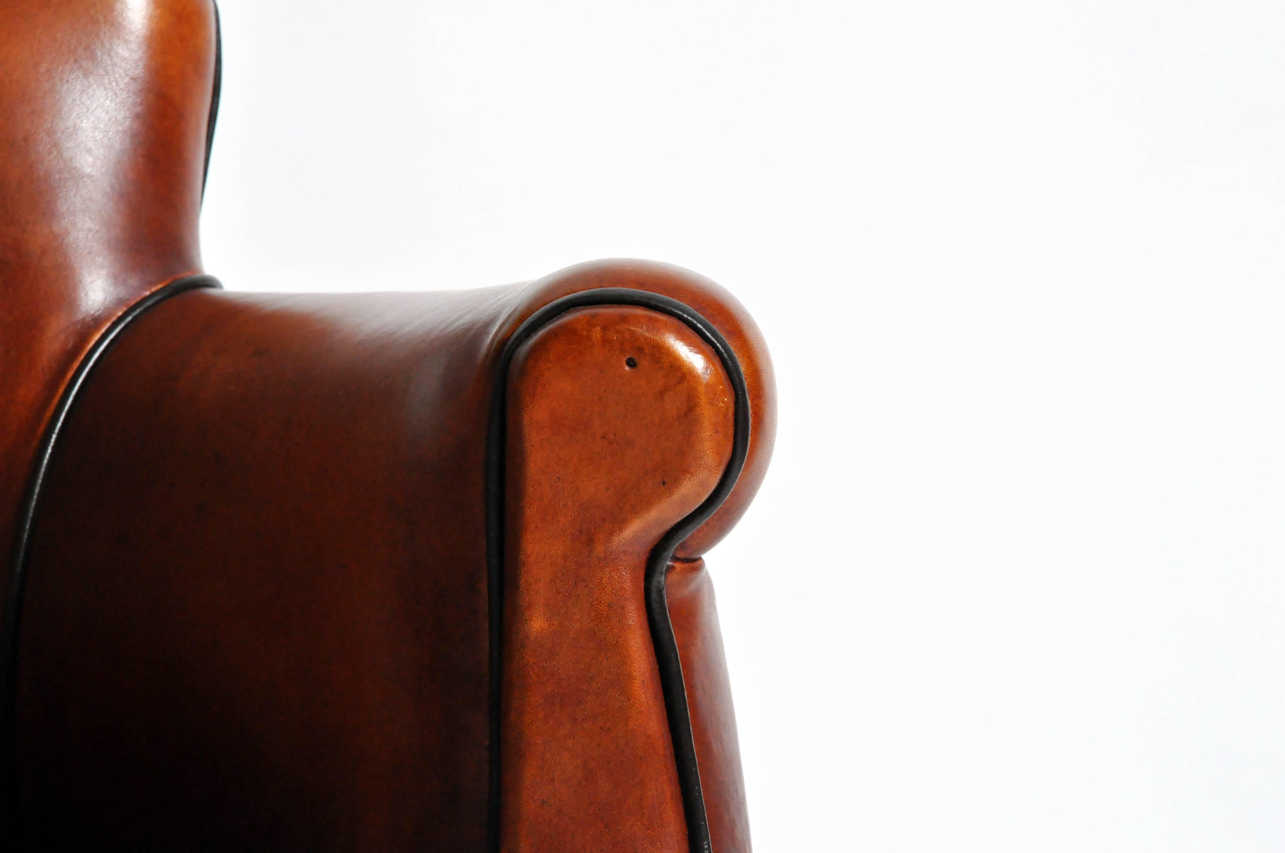 Parisian Tulip Leather Club Chair with Dark Piping 2