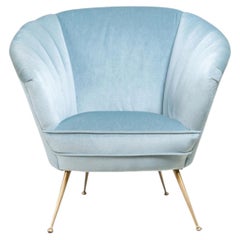 Un fauteuil club italien de style « Mid-Century Modern » avec des pieds en laiton Un fauteuil italien de style « Mid-Century Modern »