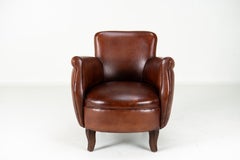 A Round Little Marquise Leather Chair