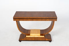 Un tavolo da console indiano in stile Art Déco