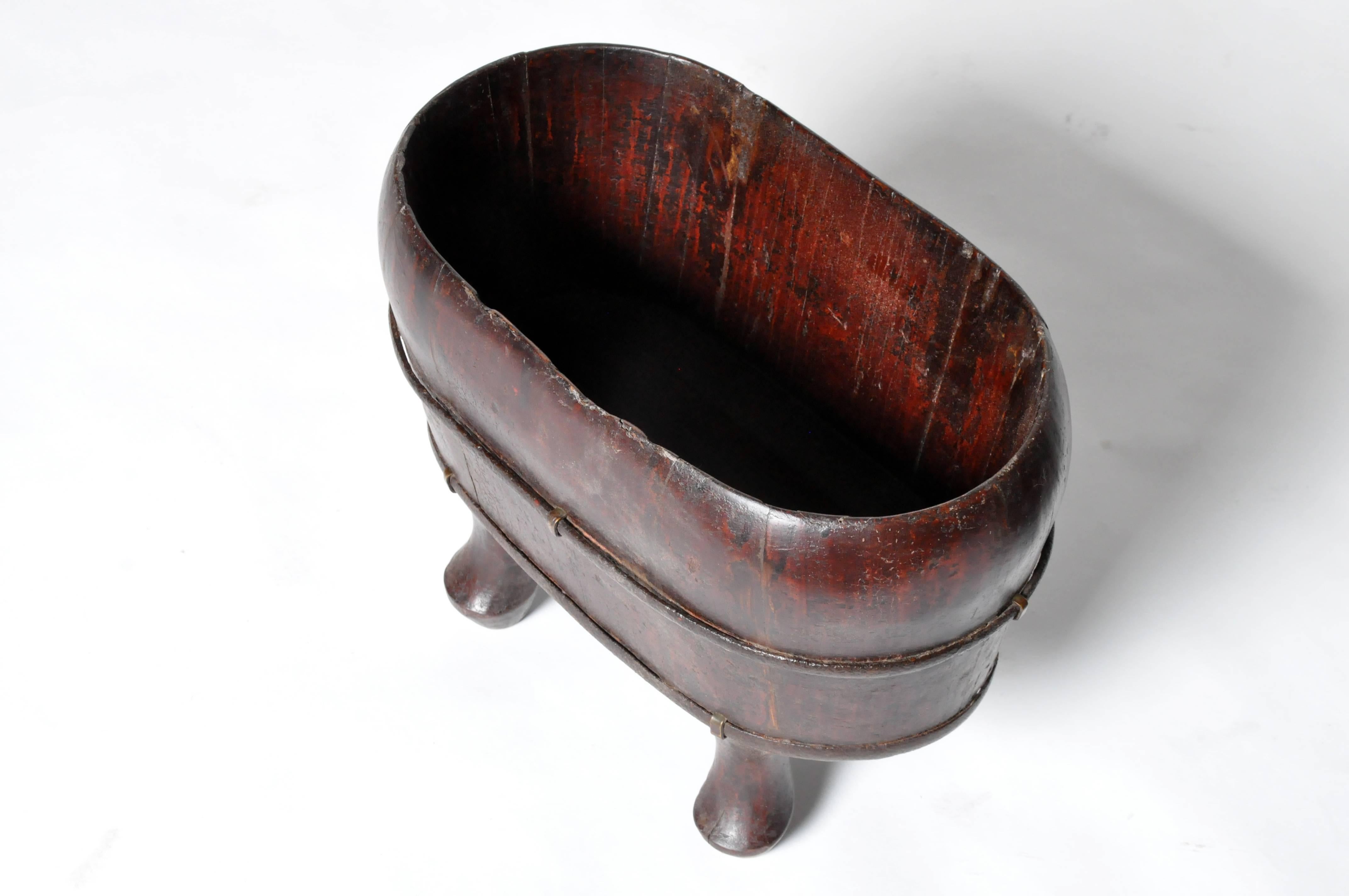 This Chinese pot is from Zhejiang, China and is made from softwood.