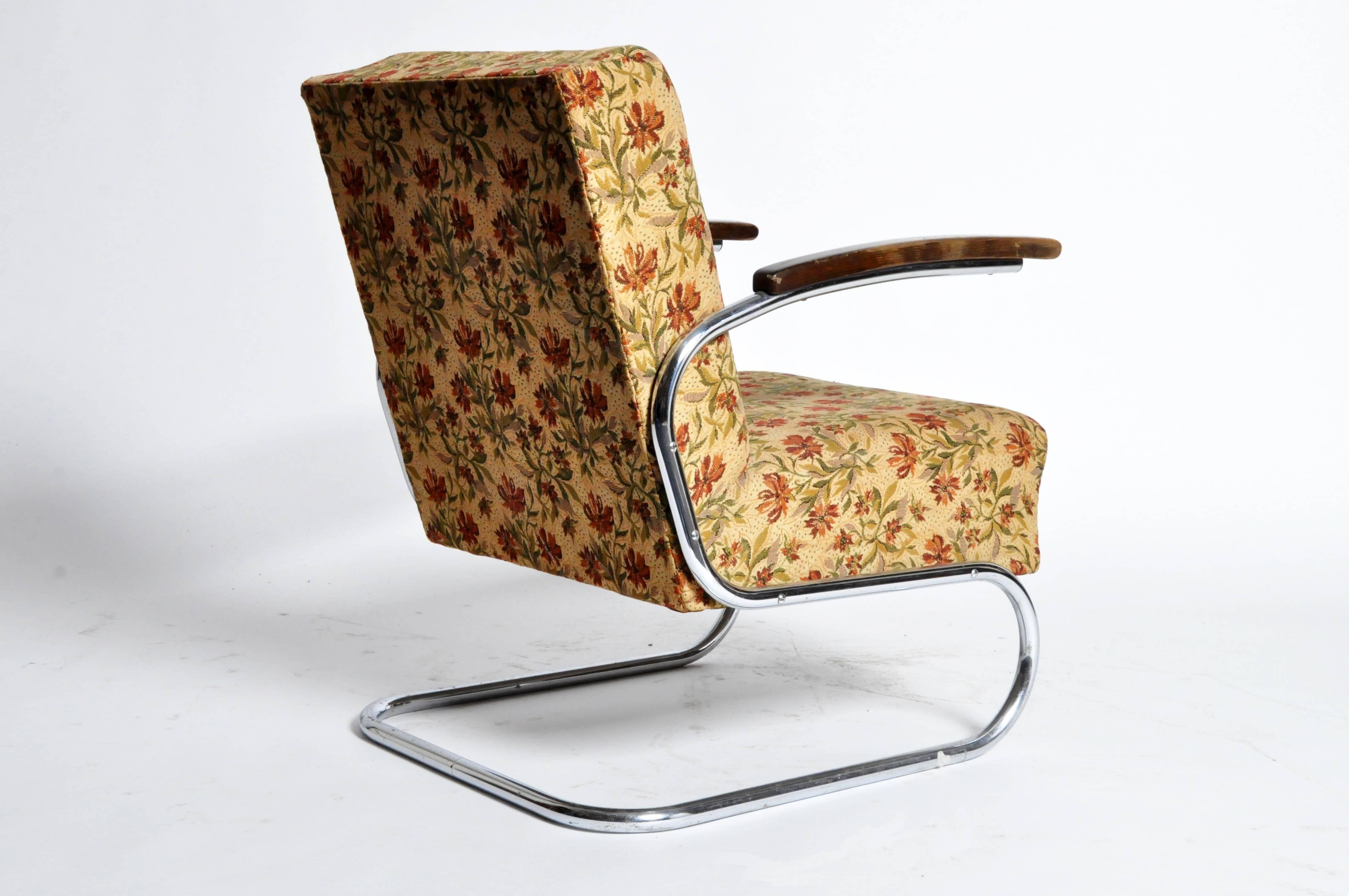 20th Century Pair of Chairs with Curved Chrome Legs