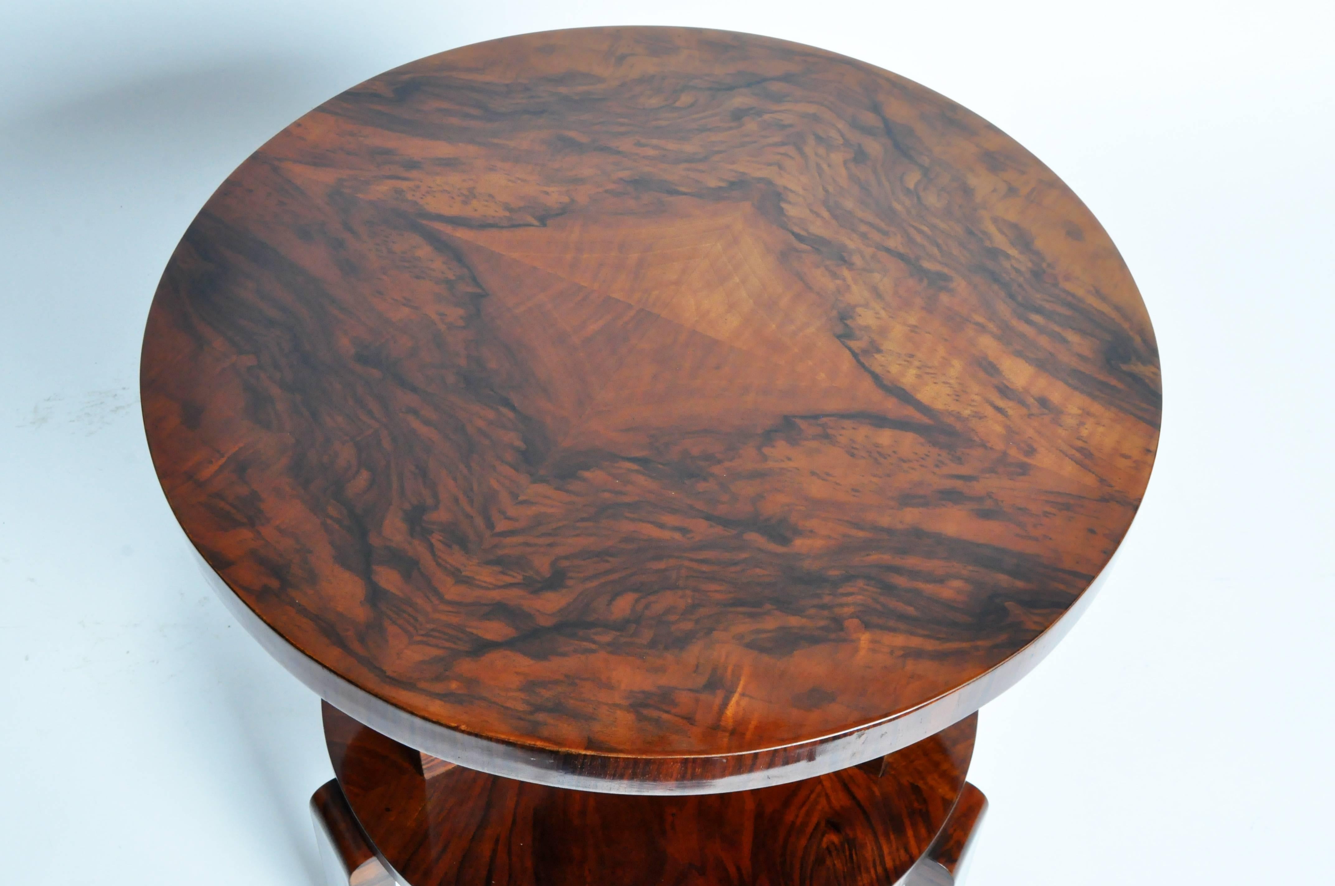 Art Deco Round Table with Shelf In Good Condition In Chicago, IL