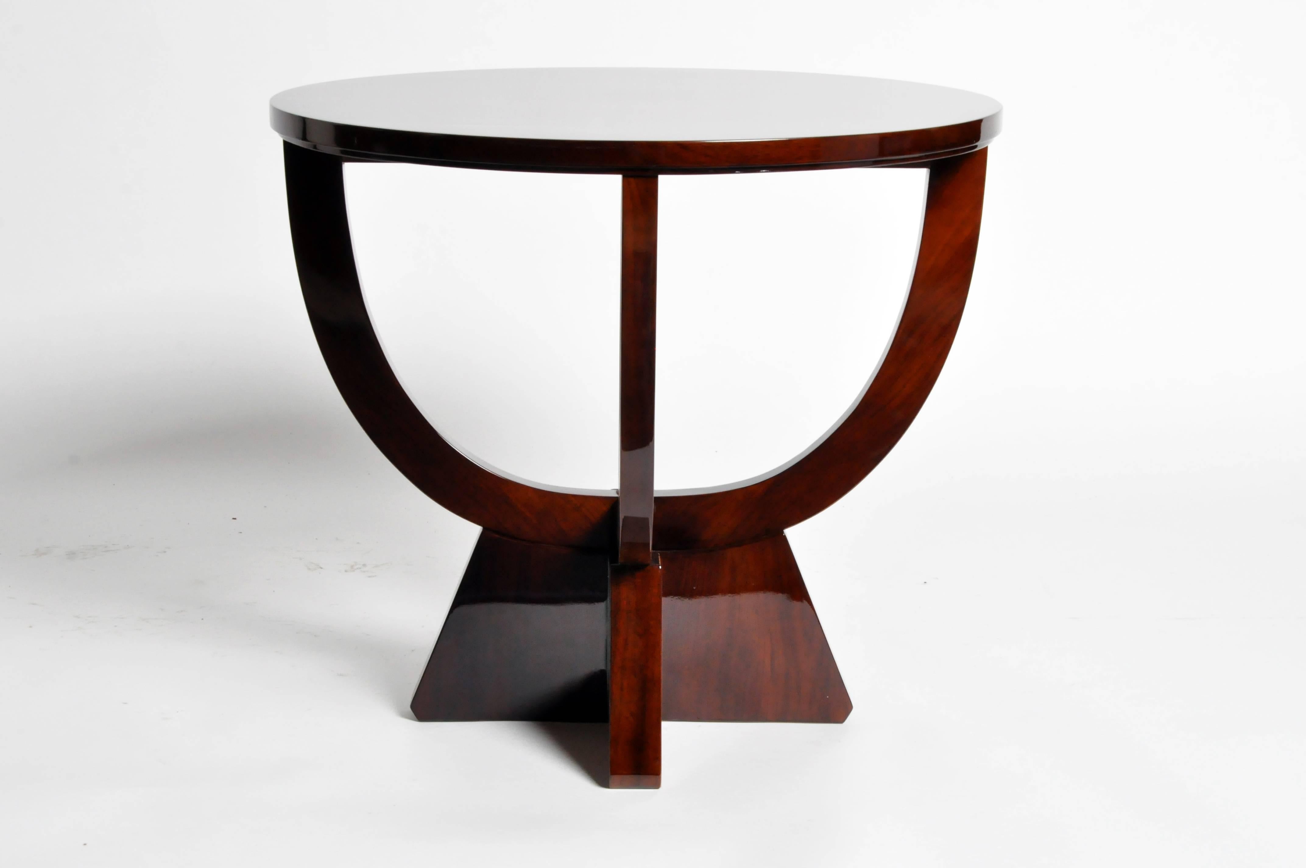 Contemporary Round Table with Walnut Veneer