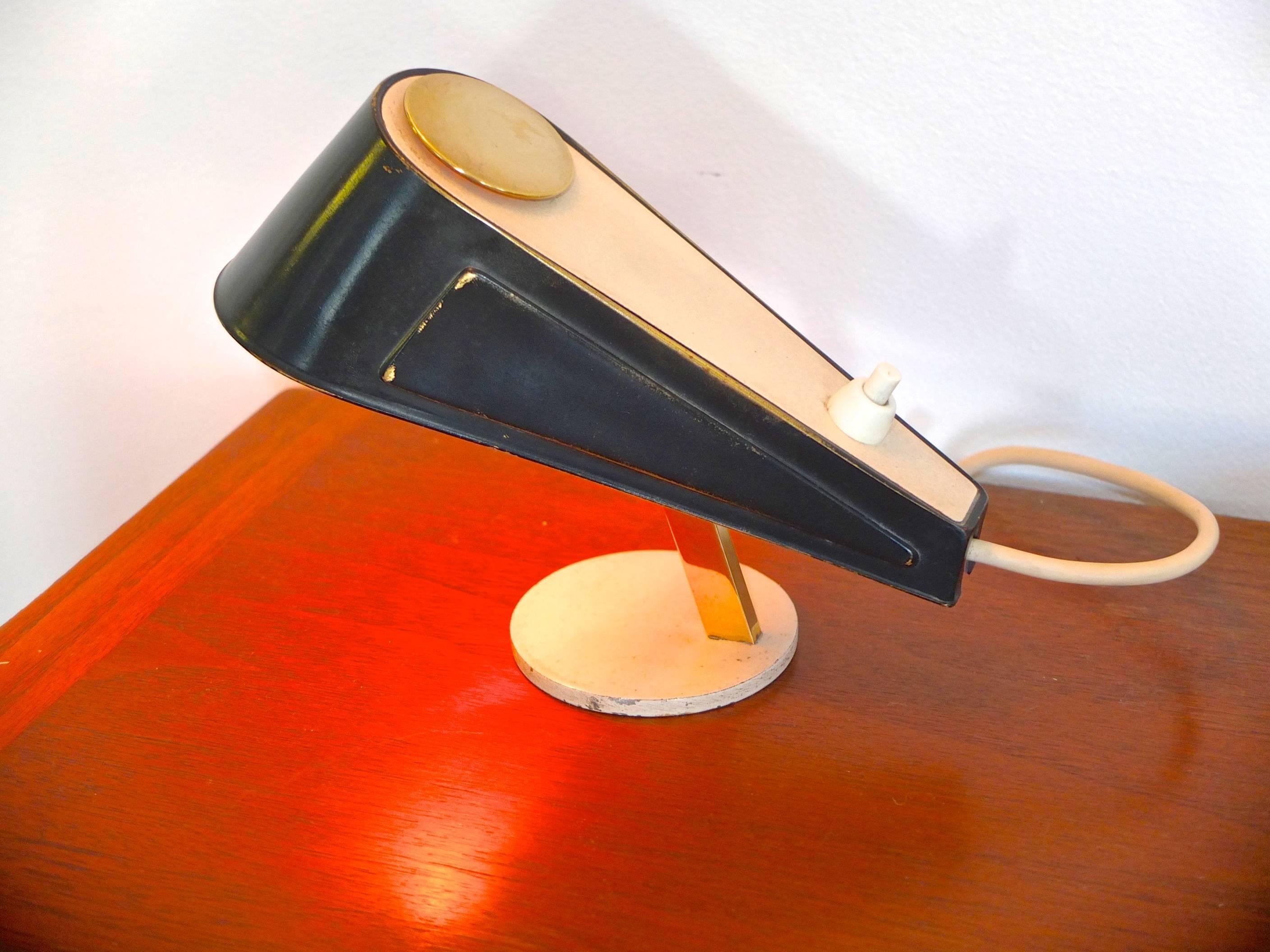 Mid-Century Modern 1950s Petite Wedge-Form Desk Lamp For Sale