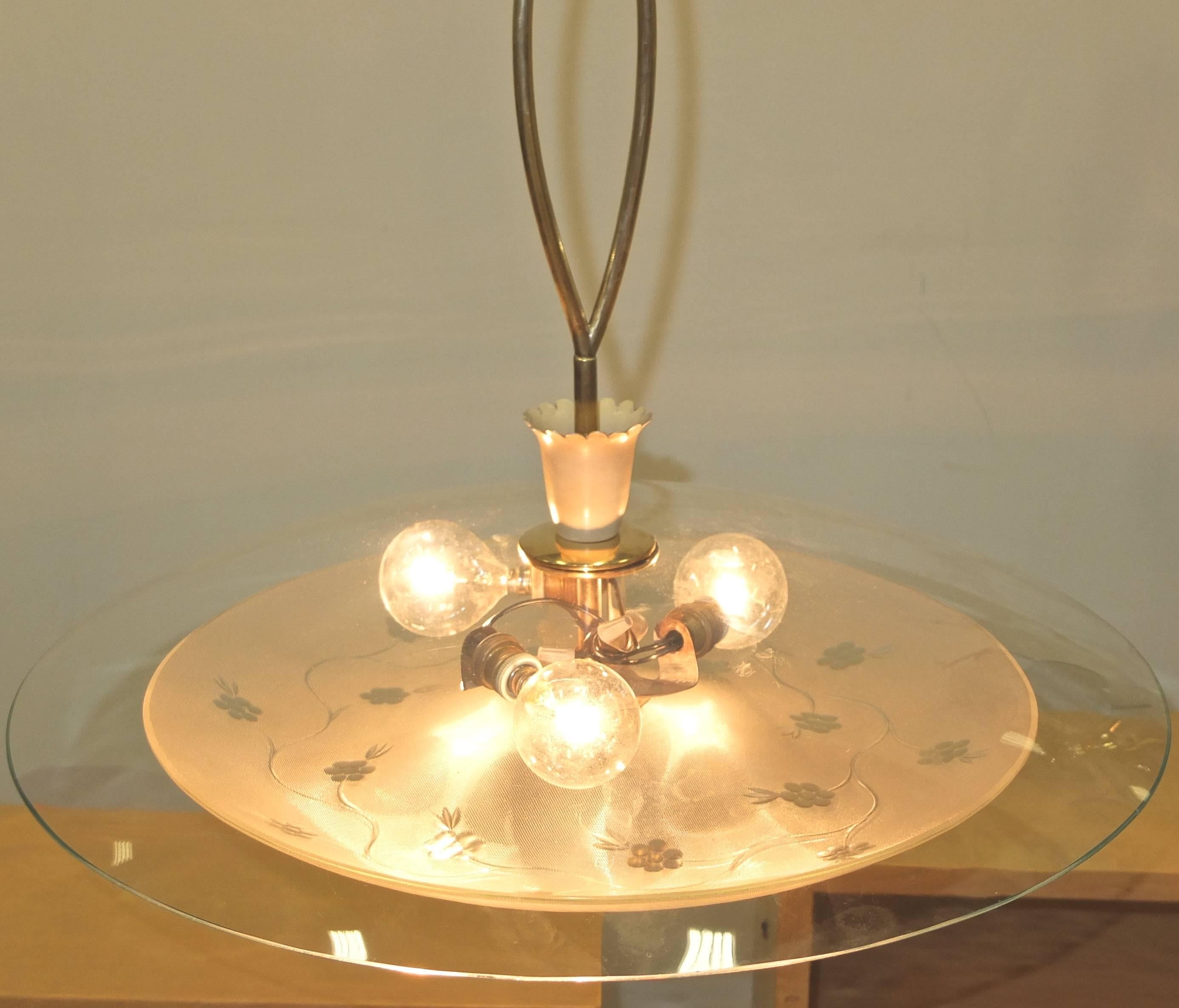 1950s Italian Glass UFO Pendant with Twisted Brass Stem For Sale 5