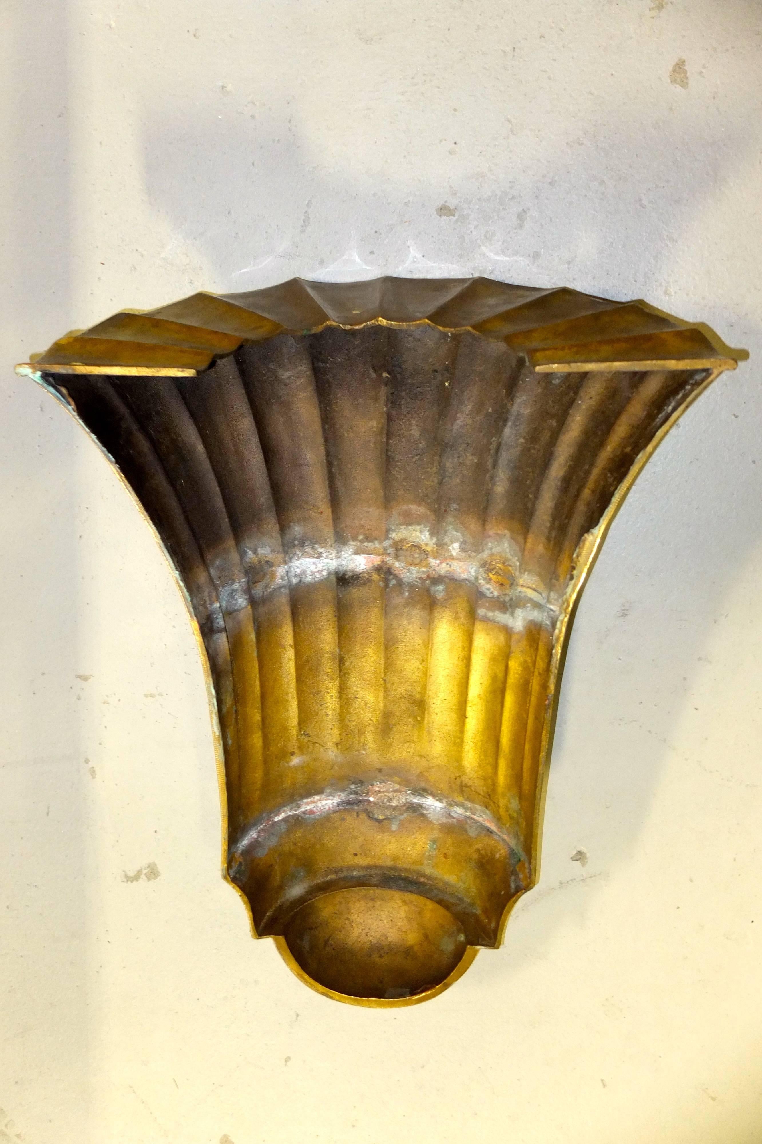 Solid Brass Gadrooned Corbel In Good Condition For Sale In Hanover, MA
