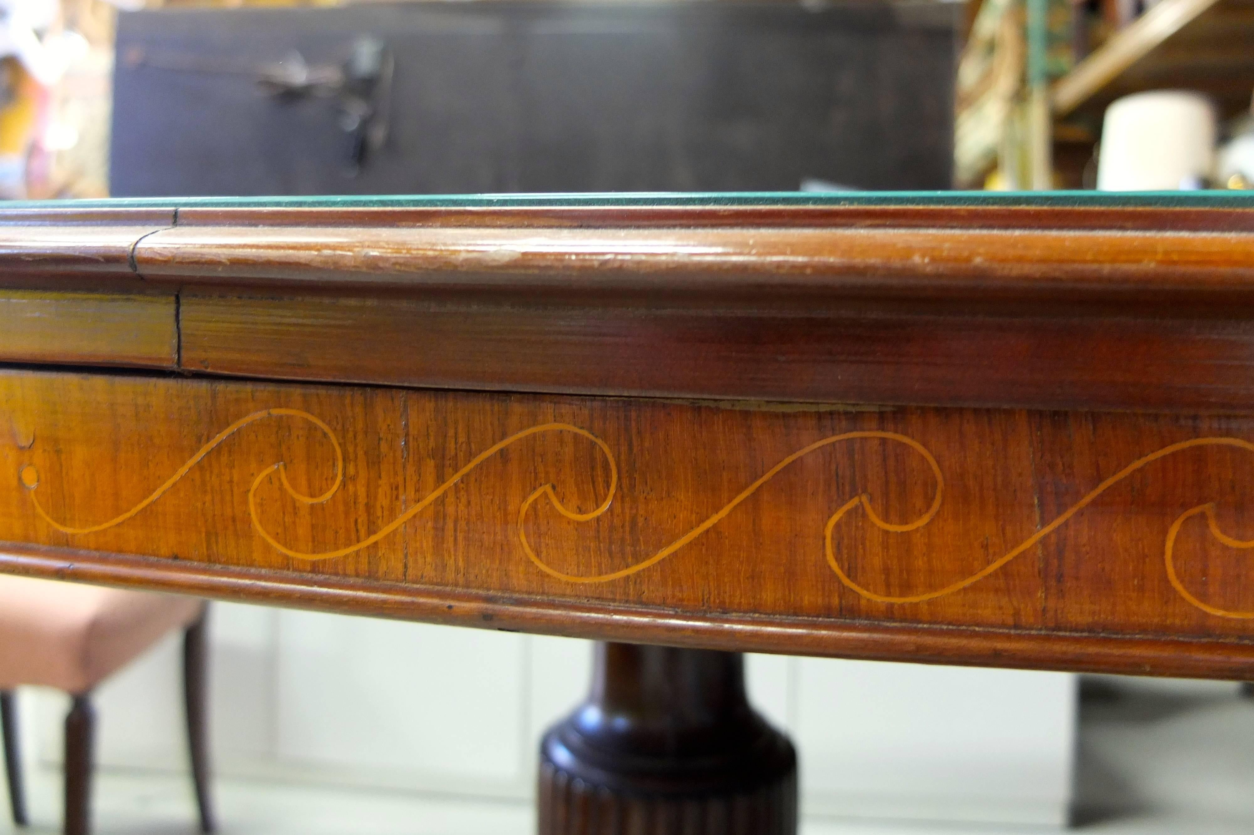 Mid-20th Century 1950s Italian Oval Rosewood Dining Table with Green Glass Top For Sale