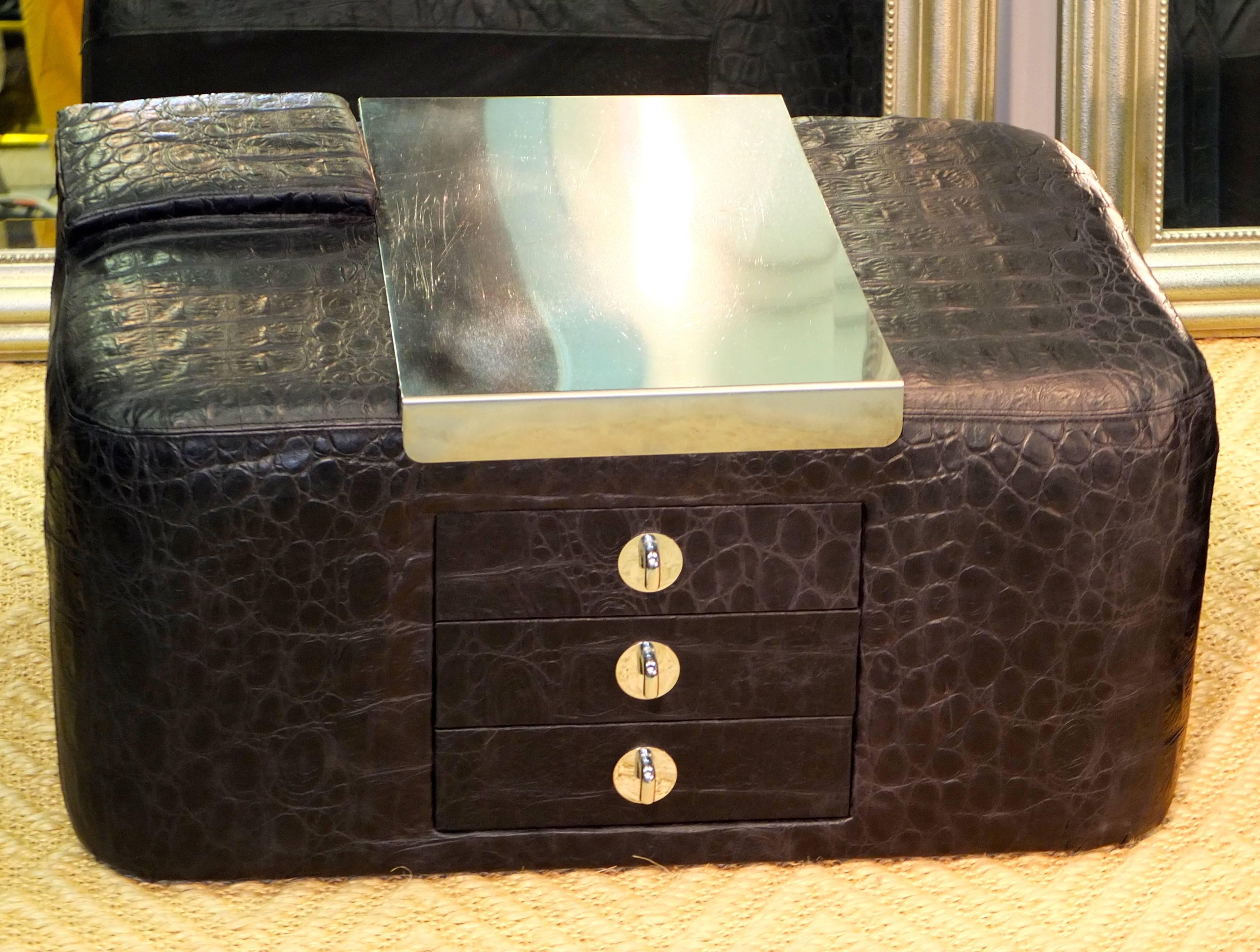 Pair of nightstand side tables each with three drawers, 1970s Space Age styling with low profile and rounded corners. Attributed to Pace Collection. Distinctive chrome drawer hardware and a moveable or re-moveable stainless steel tray formed to fit