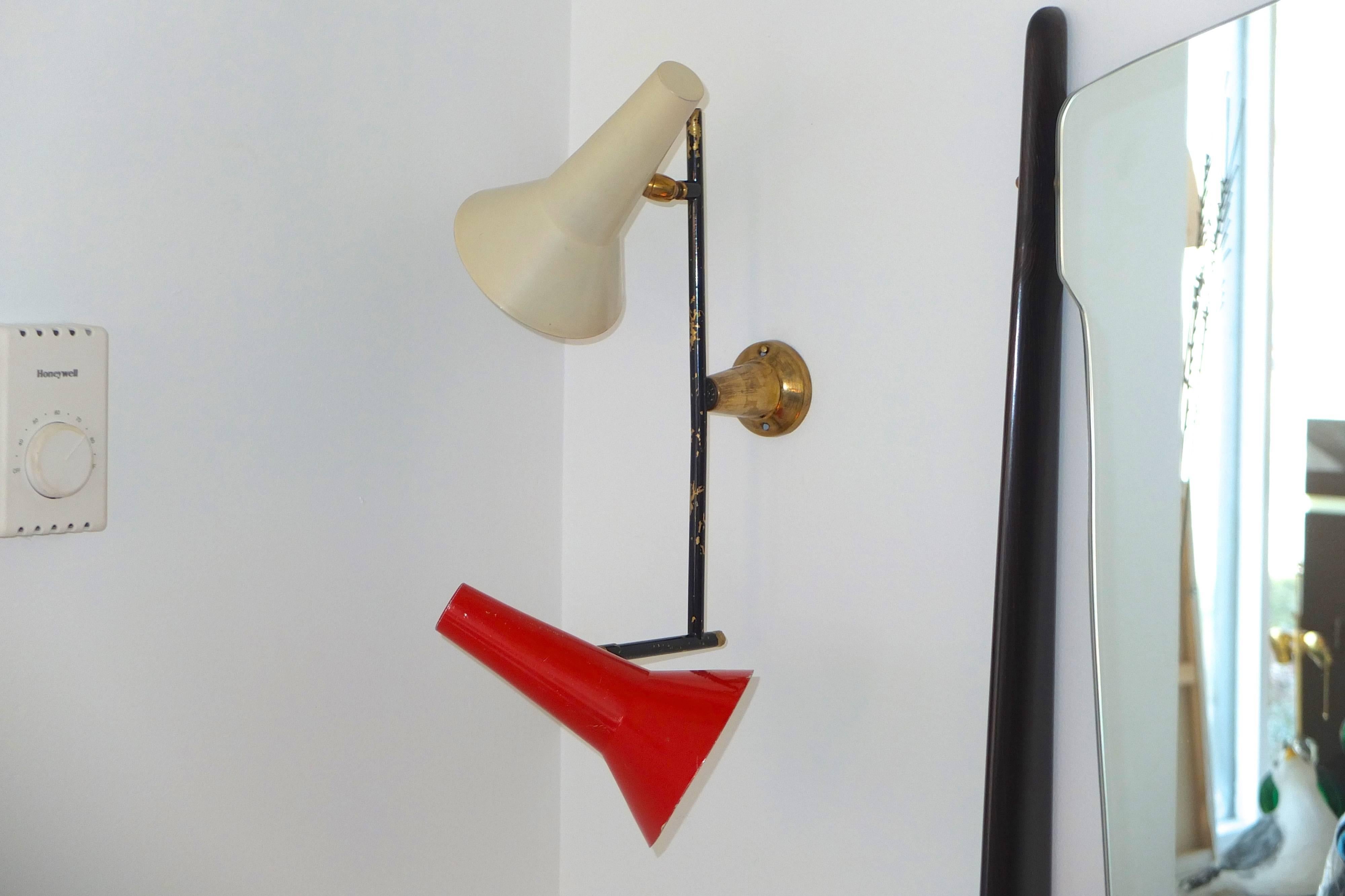 Mid-20th Century 1950s Italian Wall Lamp in the Style of Gino Sarfatti's 169/2 for Arteluce