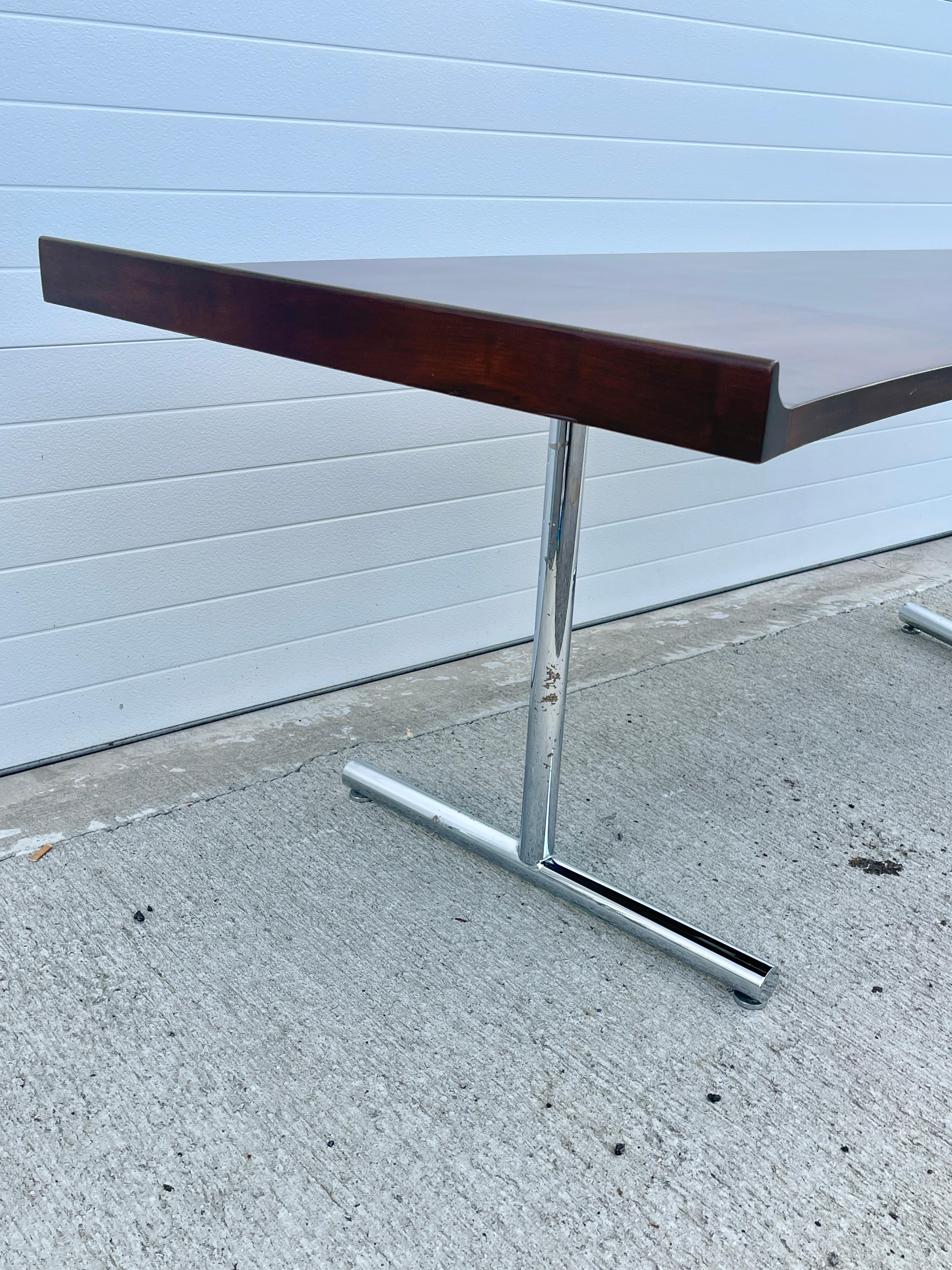 Harvey Probber Curved Walnut Desk In Good Condition For Sale In Hanover, MA