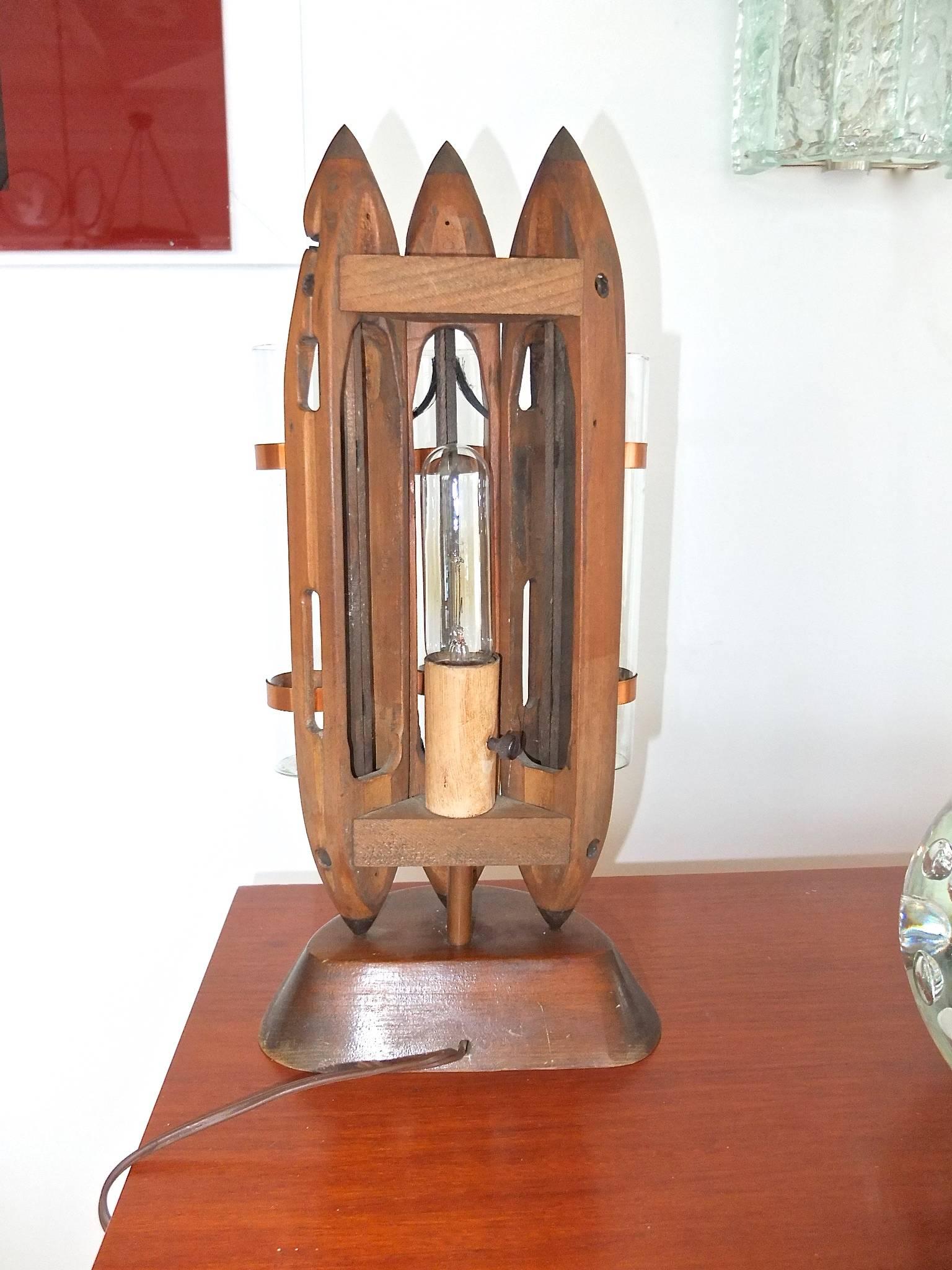 Folk Art Table Lamp of Dogwood Weaving Shuttles In Excellent Condition For Sale In Hanover, MA