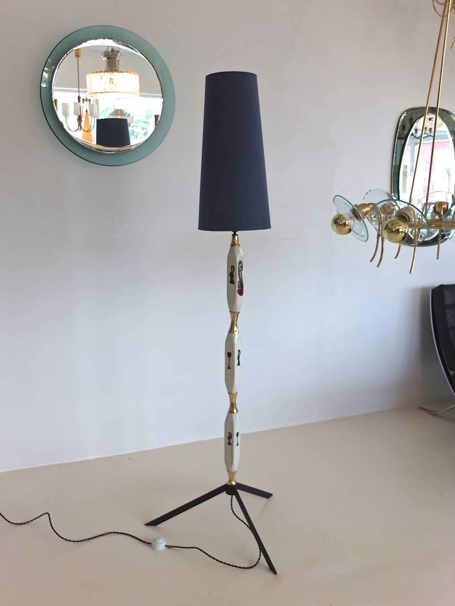 1950s Italian Ceramic Floor Lamp (SATURDAY SALE) In Good Condition For Sale In Hanover, MA