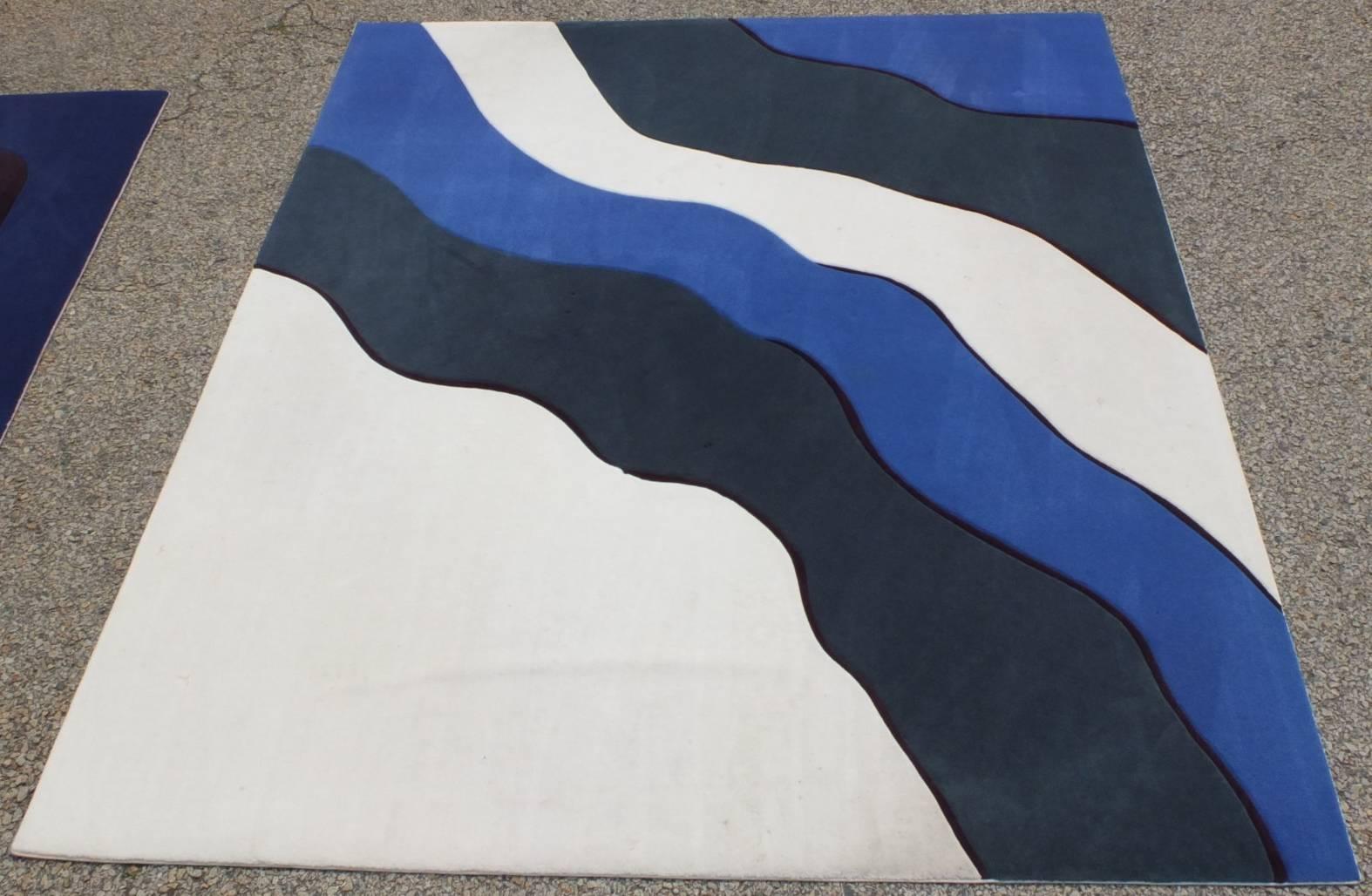 Mid-Century Modern Abstract Waves Wool Rug 10’ x 13’ in Style of Edward Fields For Sale