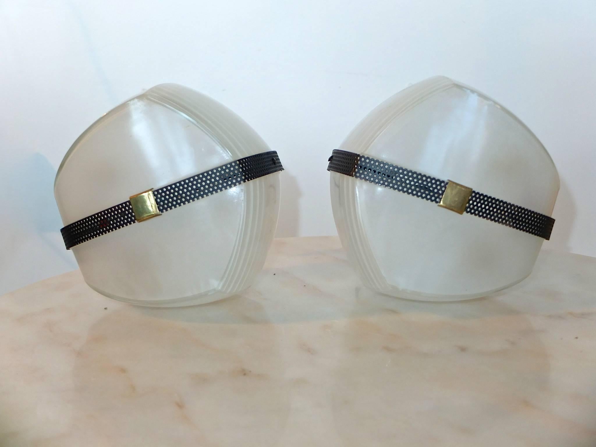 Pair of Omicron Sconces by Vico Magistretti for Artemide For Sale 3