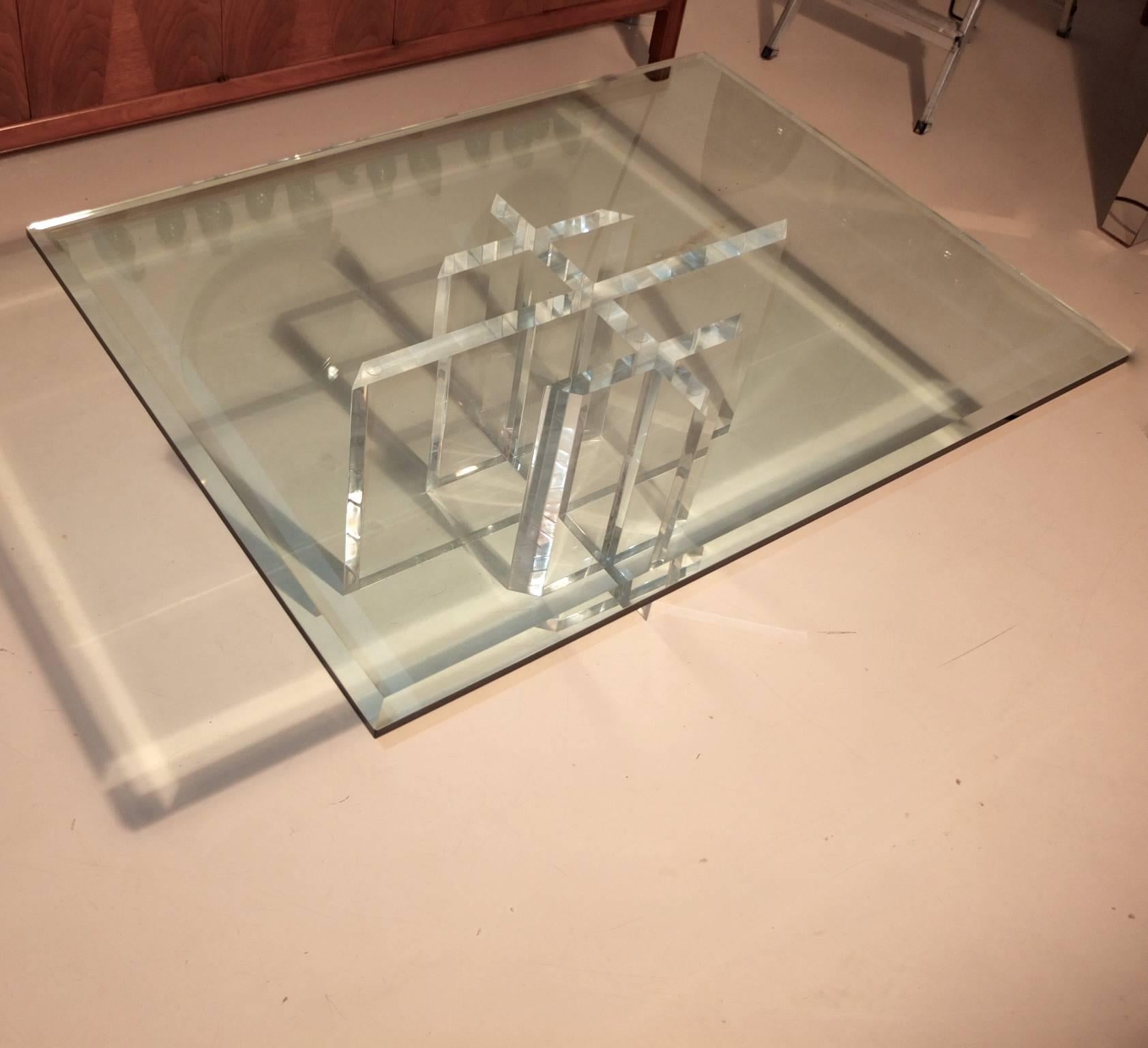 Late 20th Century Sculptural Lucite Cocktail Table Attributed to John Mascheroni