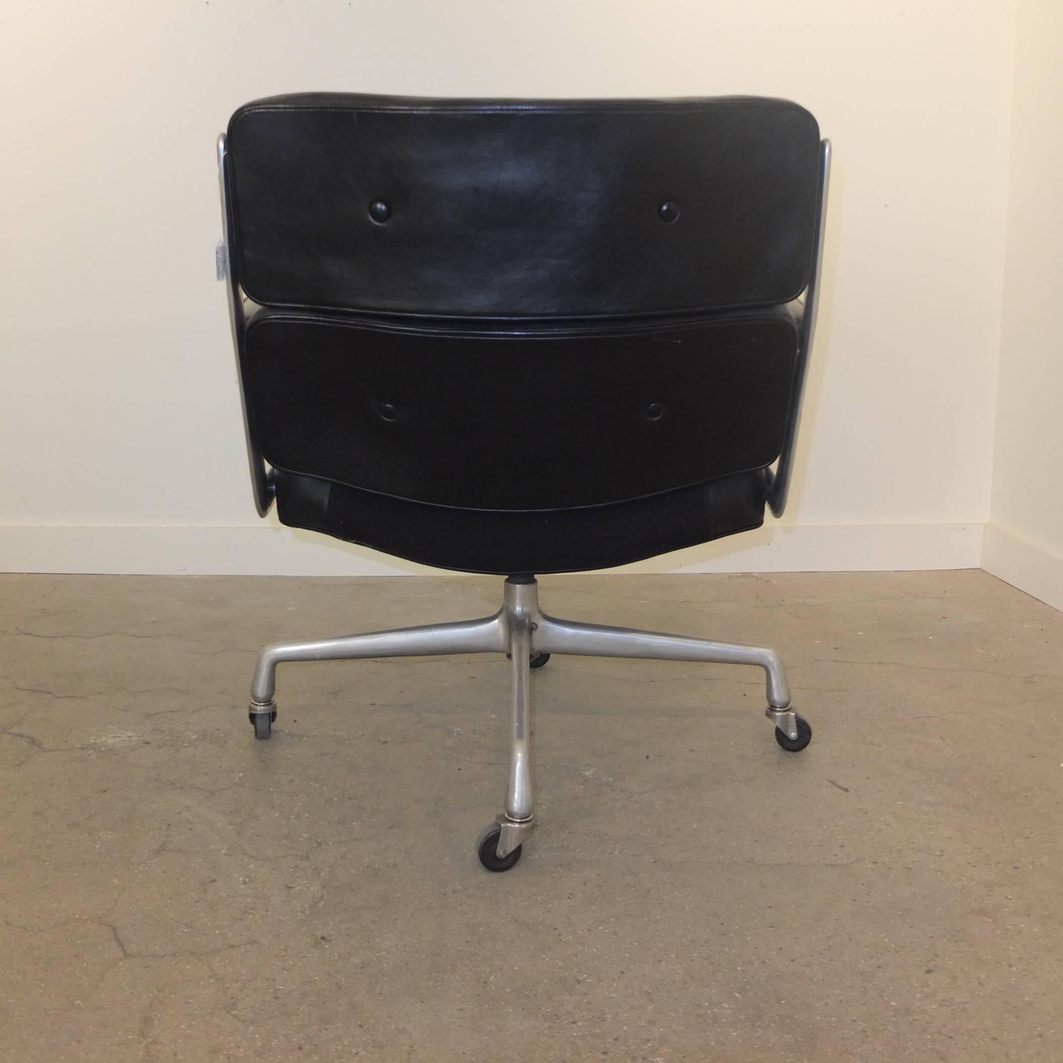 1960s Time Life Lobby Chair by Charles Eames for Herman Miller In Good Condition In Hanover, MA