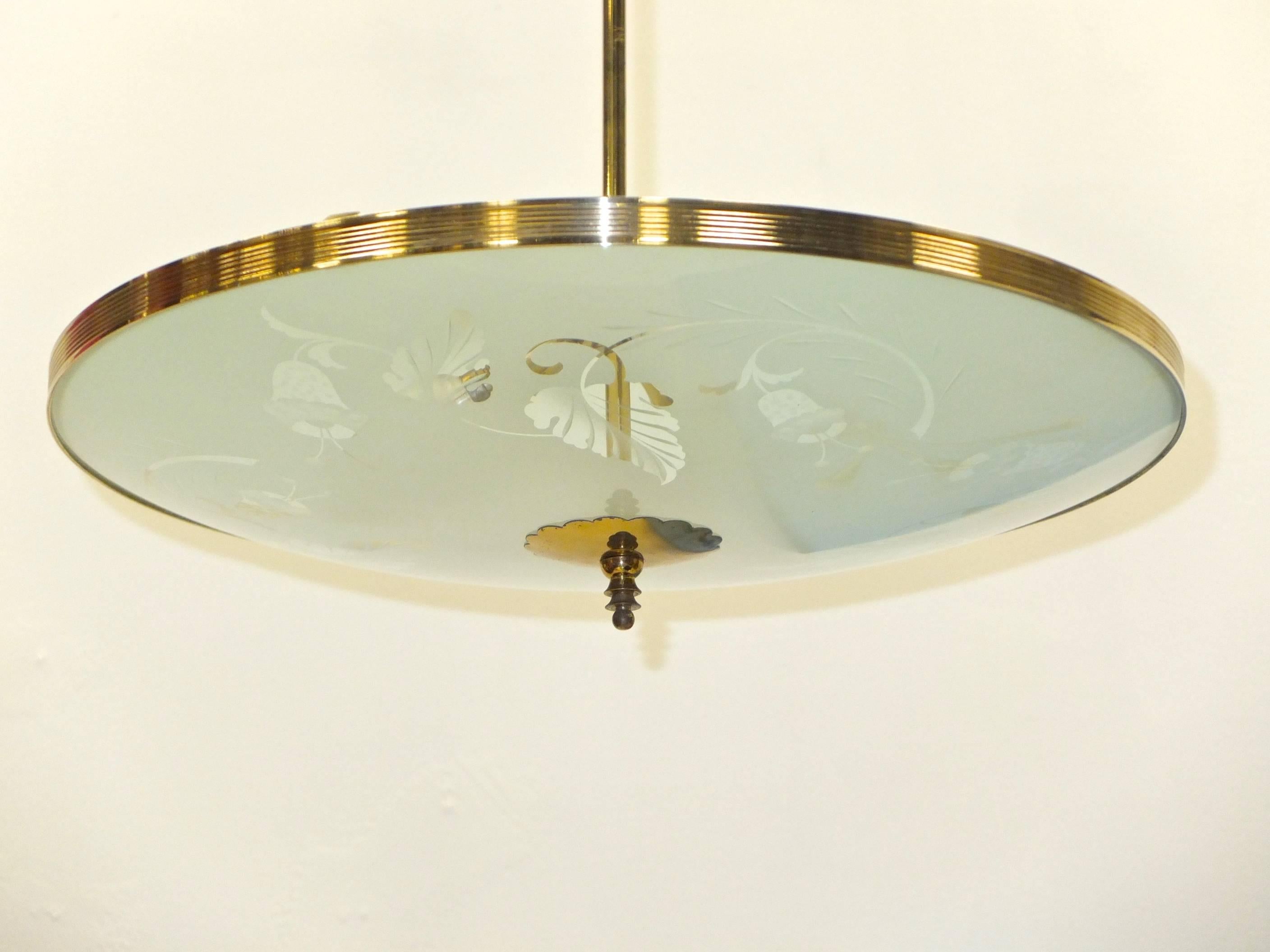 Mid-Century Modern Italian Etched Glass UFO Pendant in the Style of Pietro Chiesa
