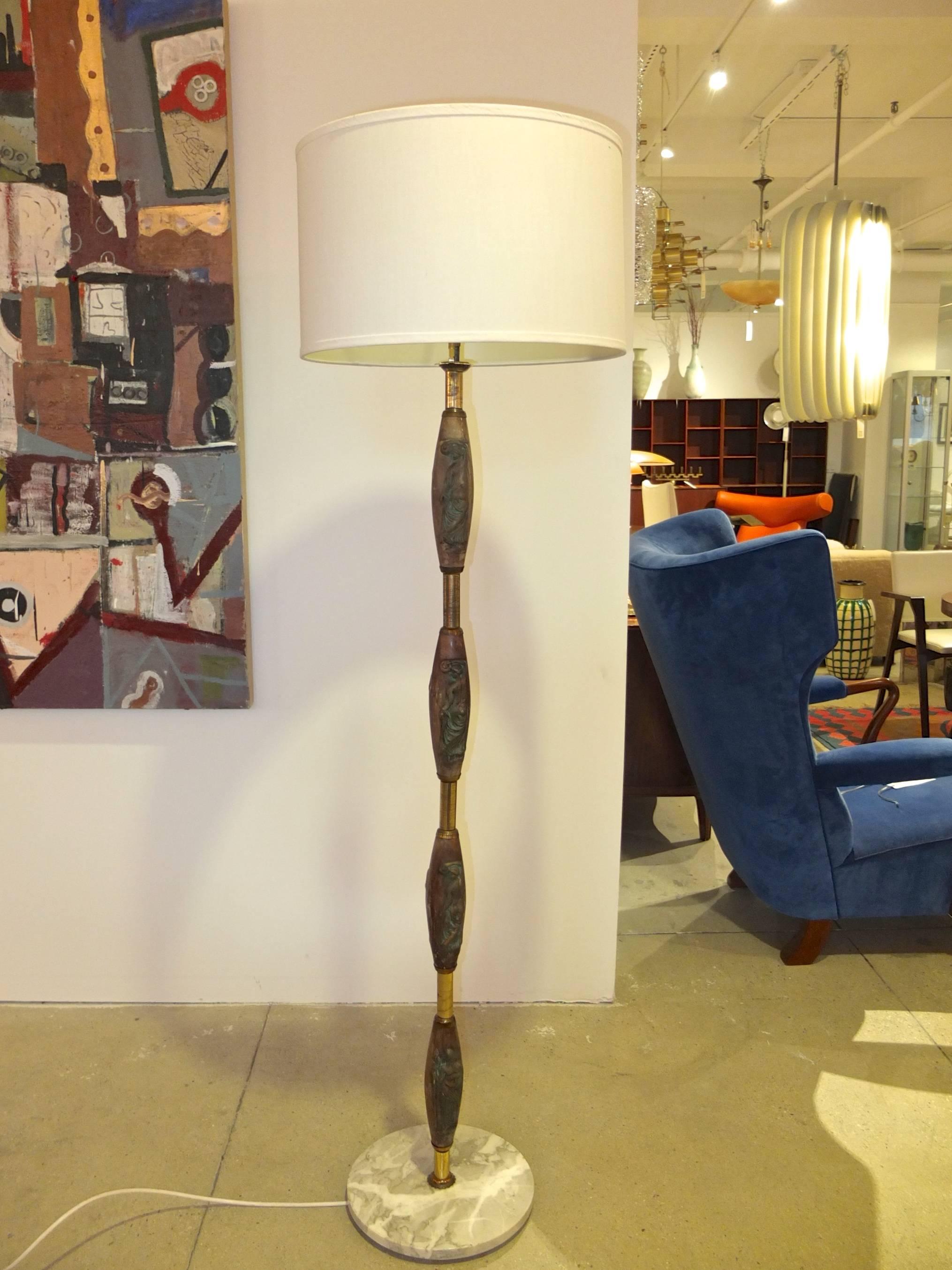 Mid-20th Century 1940s, Italian, Porcelain and Brass Floor Lamp For Sale