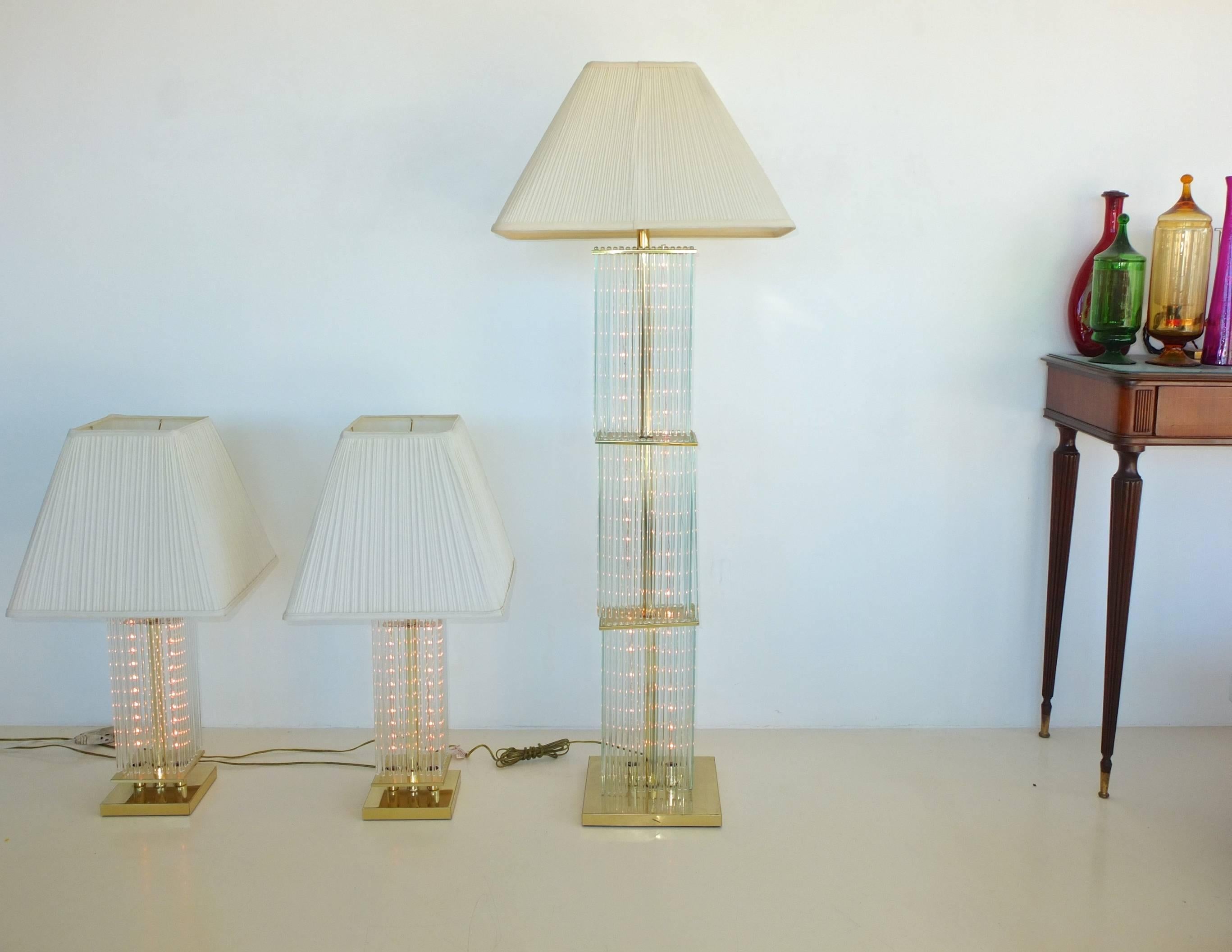 Fin du 20e siècle Lampadaire à tiges en laiton et en verre de Gaetano Sciolari pour Lightolier en vente