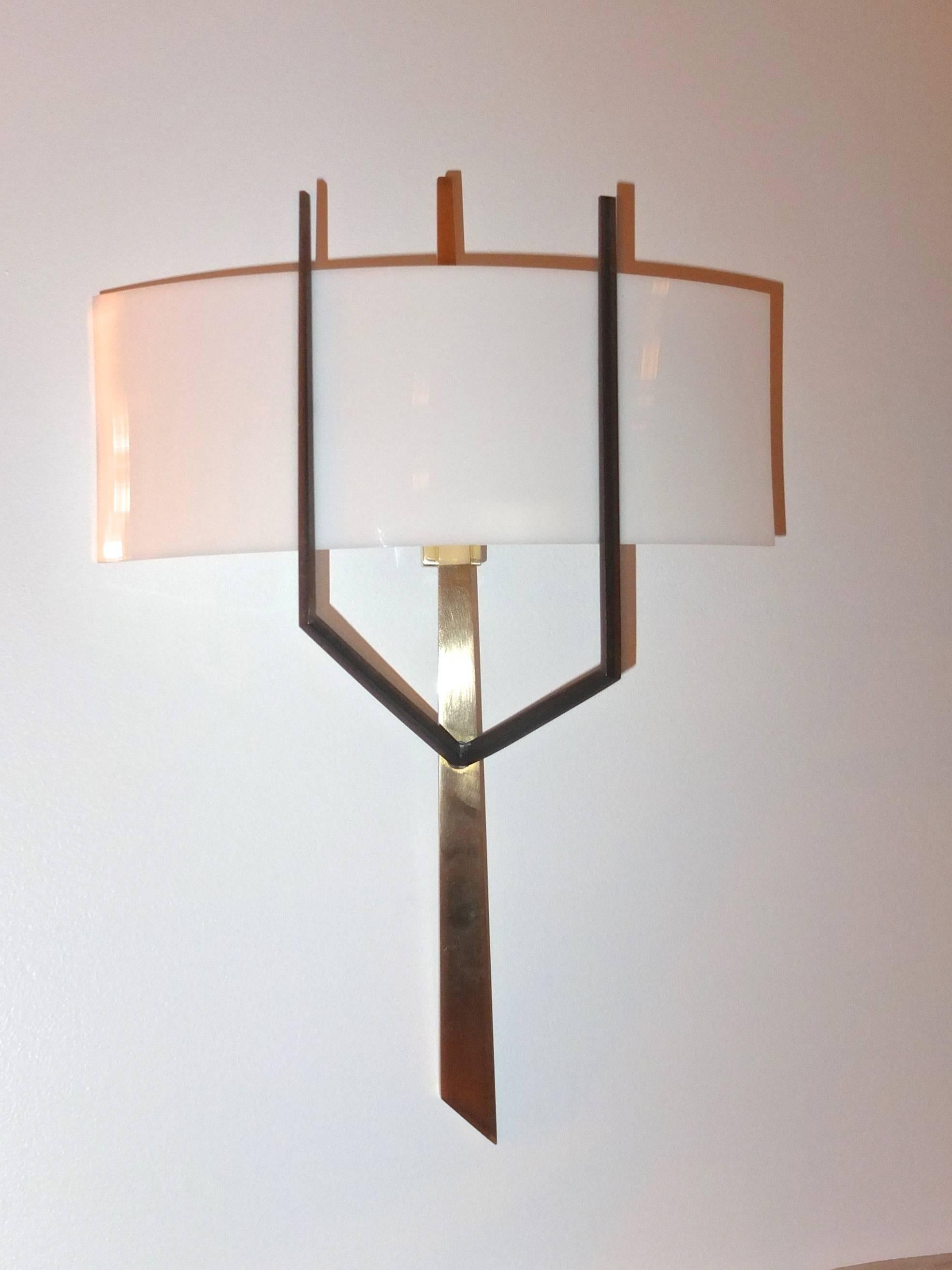 Brass Royal Lumiere for Lunel Sculptural Wall Lamp For Sale