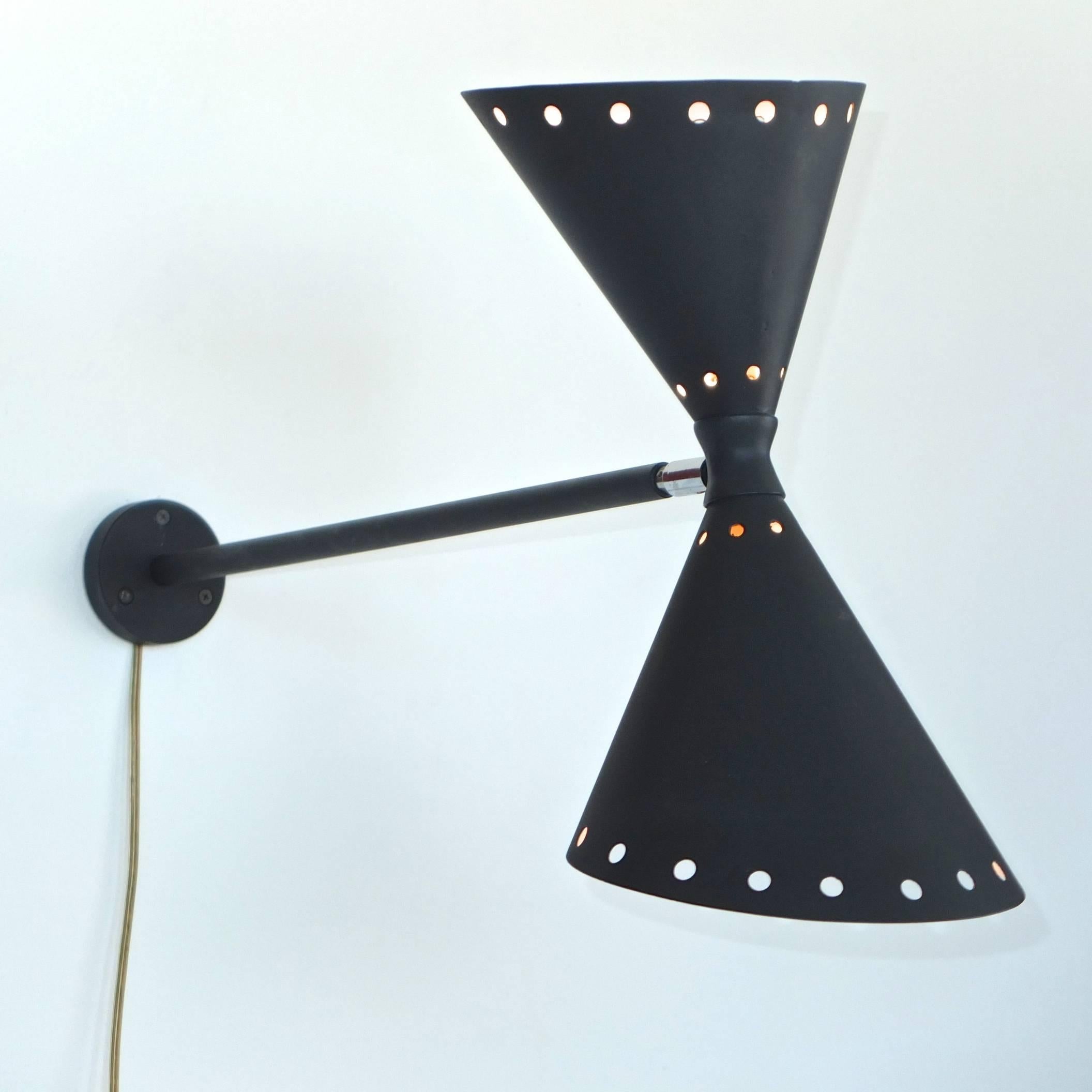 Mid-20th Century Stilnovo Double Cone Wall Lamp For Sale