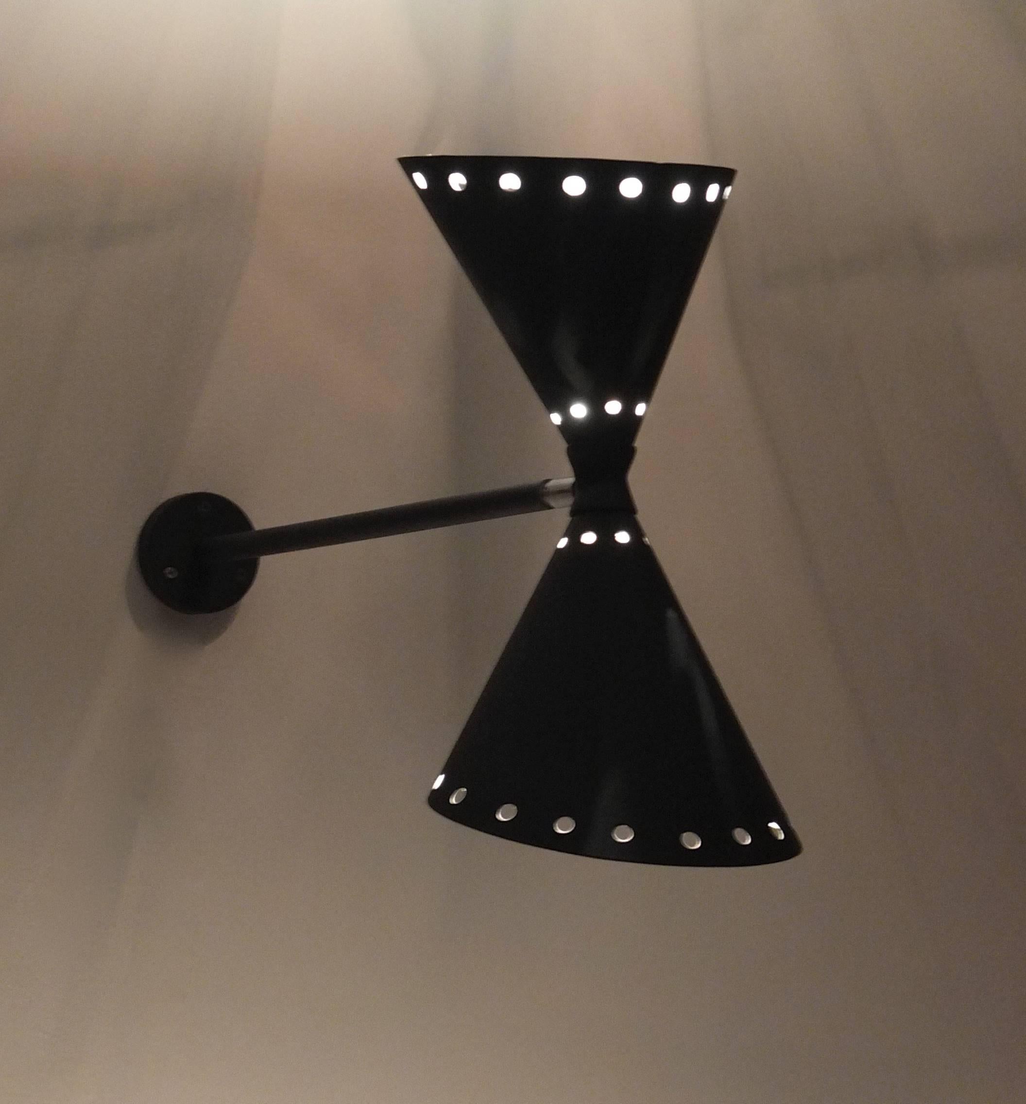 Stilnovo Double Cone Wall Lamp In Good Condition For Sale In Hanover, MA