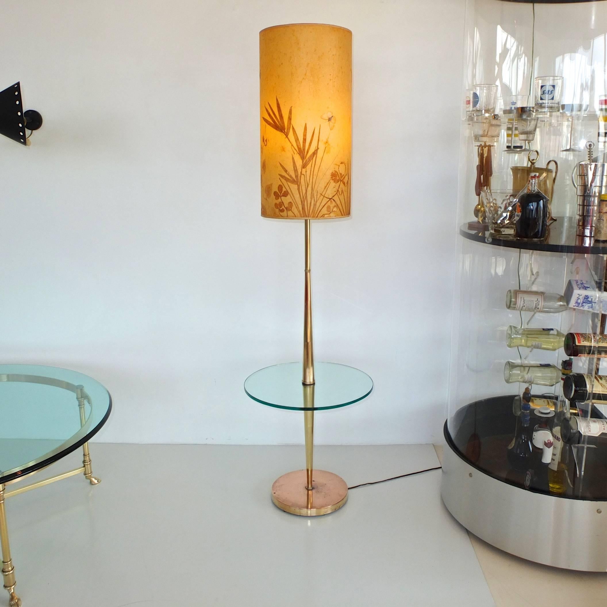 Mid-20th Century Vintage Tapered Brass Floor Lamp with Integrated Glass Table For Sale
