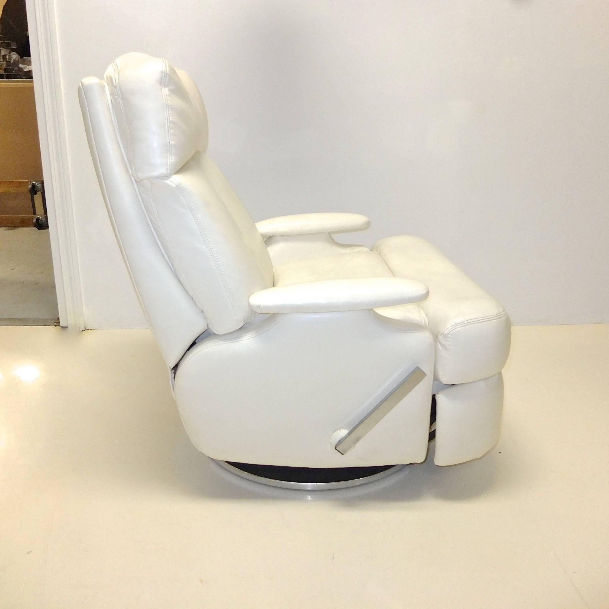 white recliner chair