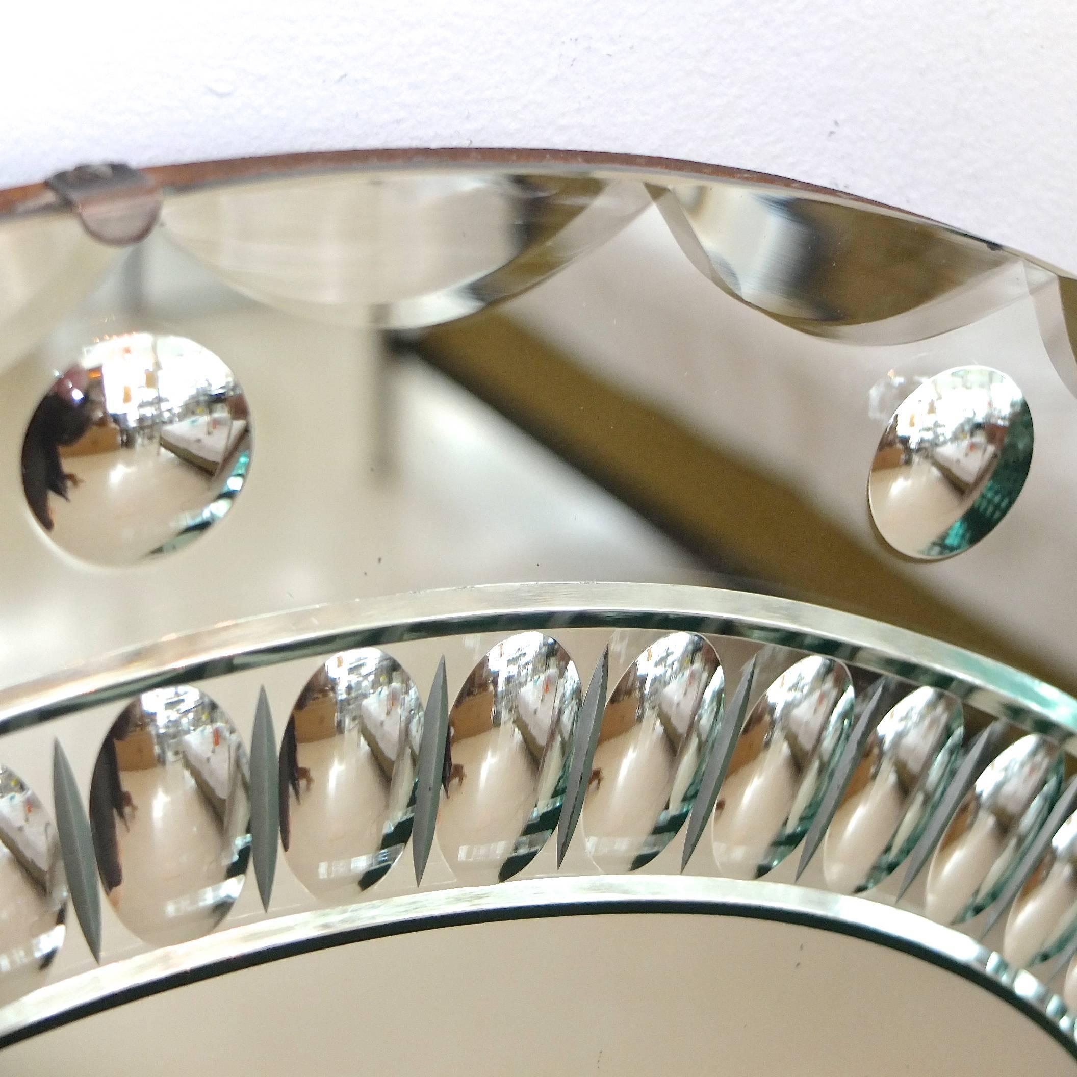 Italian Art Deco Round Mirror with Optic Bullseye Motif