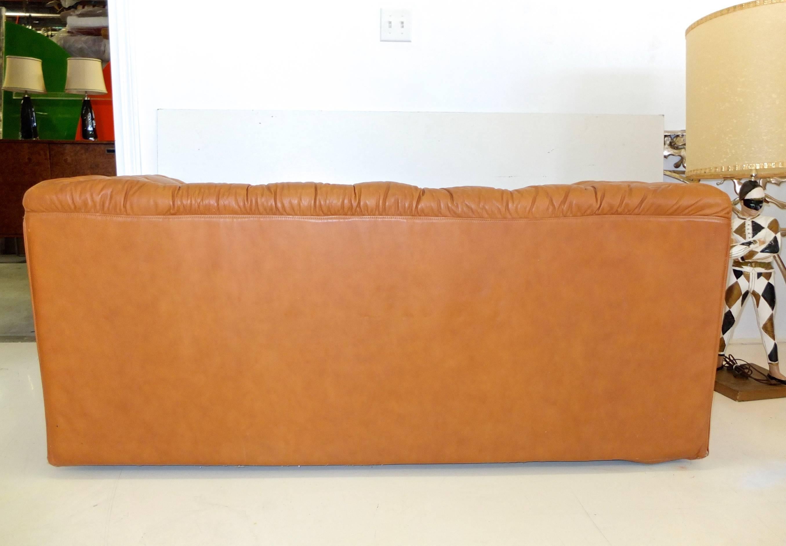 Mid-Century Modern 1970's Italian Tufted Leather Sofa by Ambienti Bernini For Sale