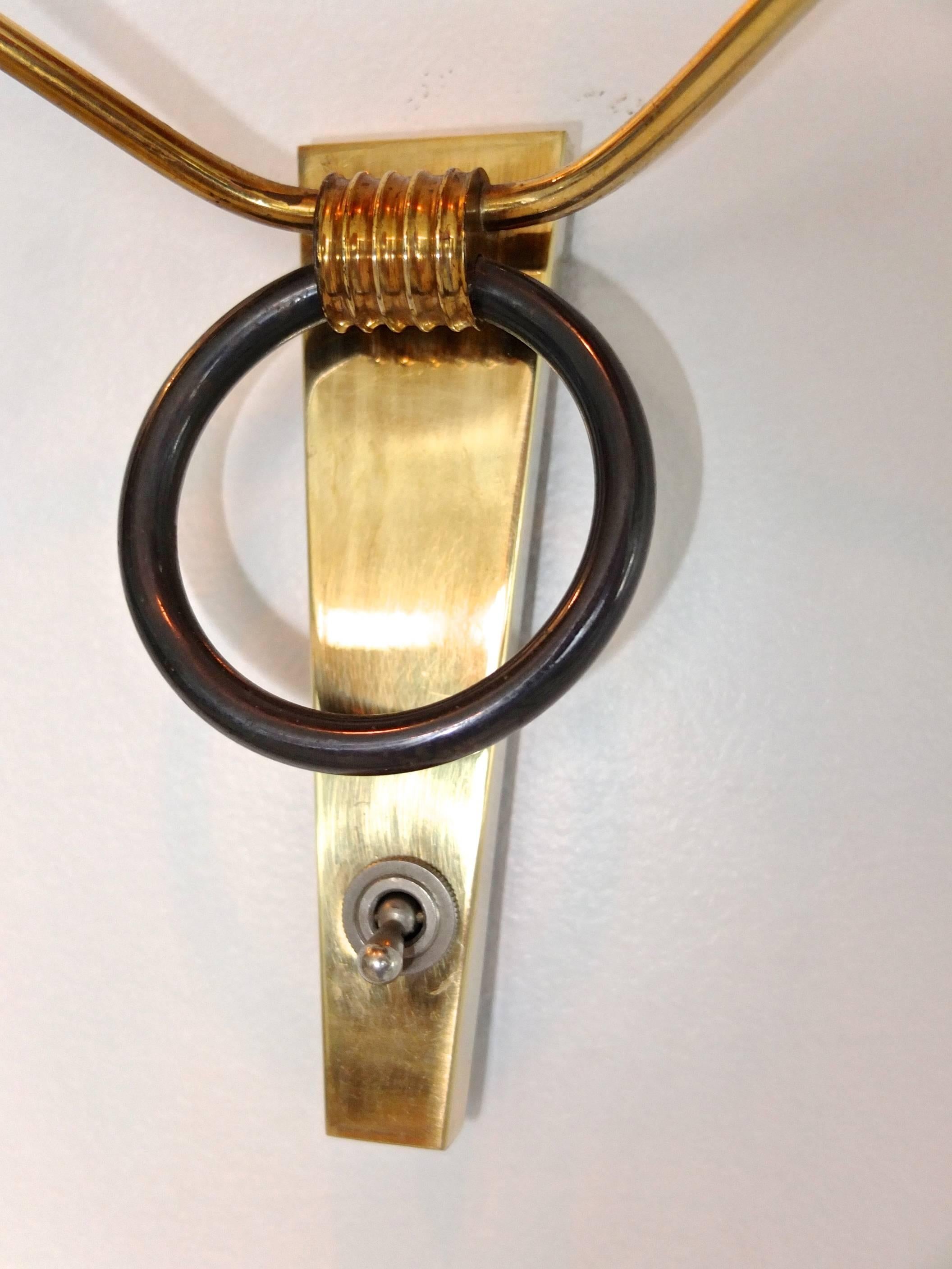 Pareja de Apliques de Doble Brazo Maison Lunel con Abat Jour Original mediados del siglo XX en venta