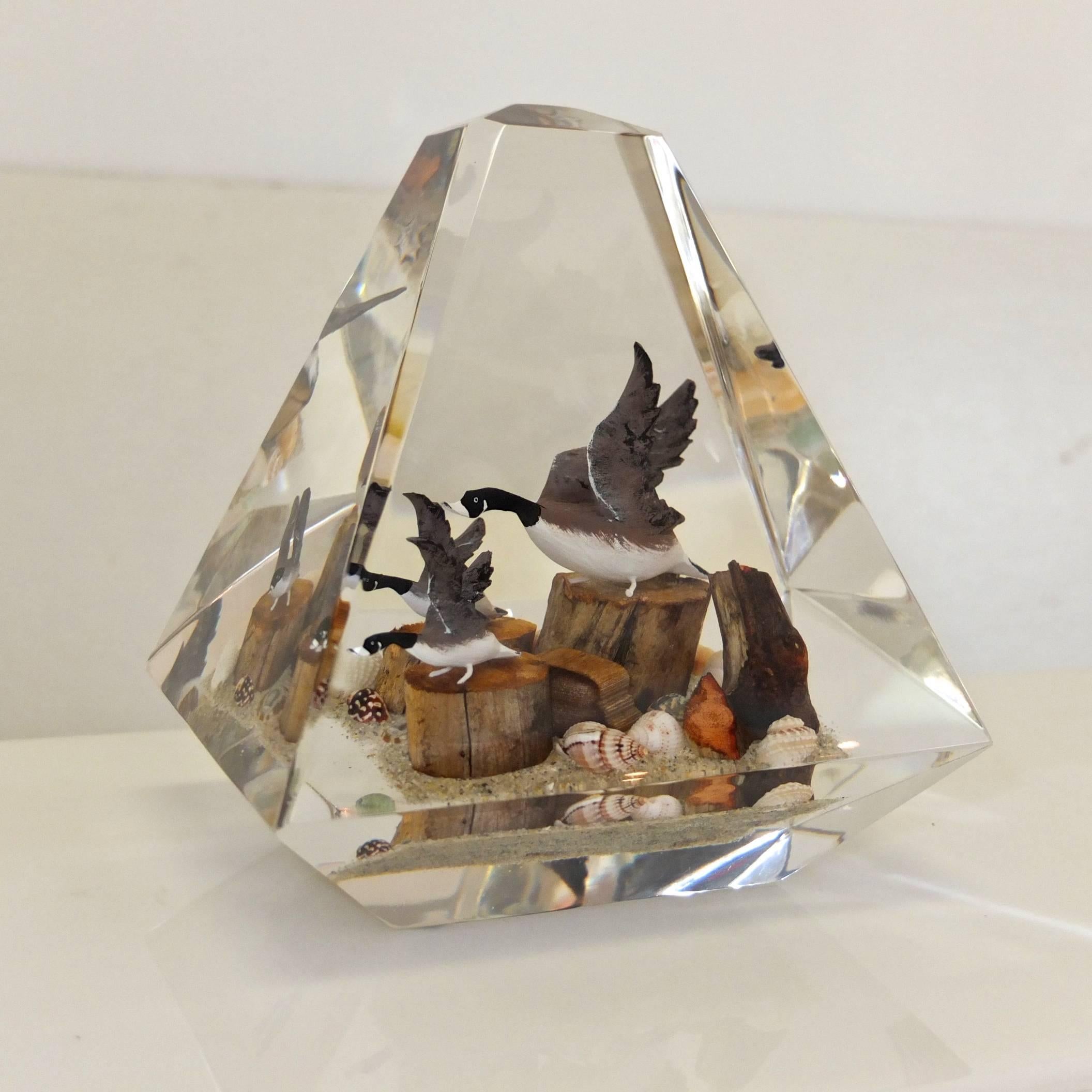 Wild Geese in Lucite Obelisk after Alessandro Albrizzi For Sale 4