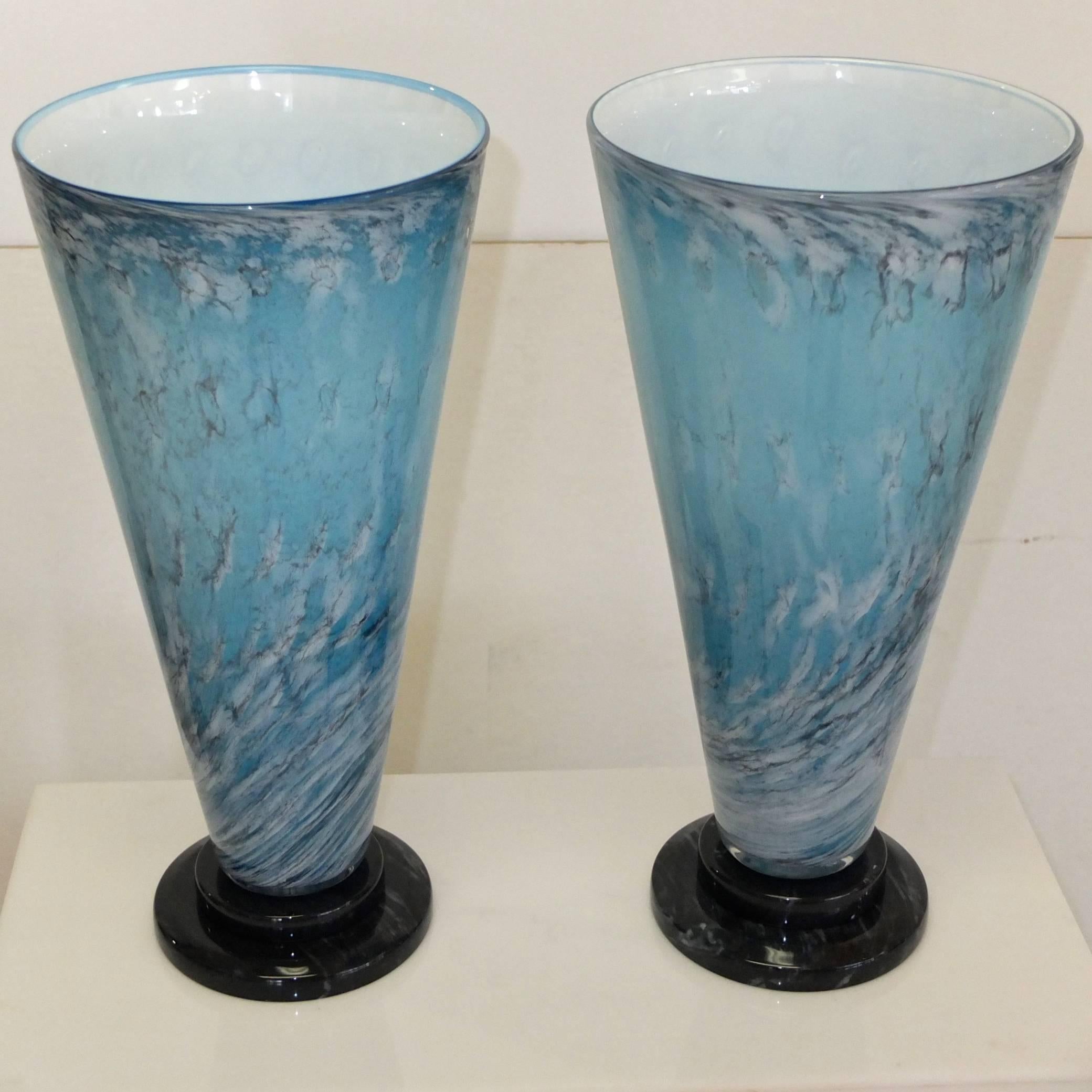 Post-Modern Pair of Art Glass Turquoise Blue V Lite Lamps, Signed 1989 For Sale
