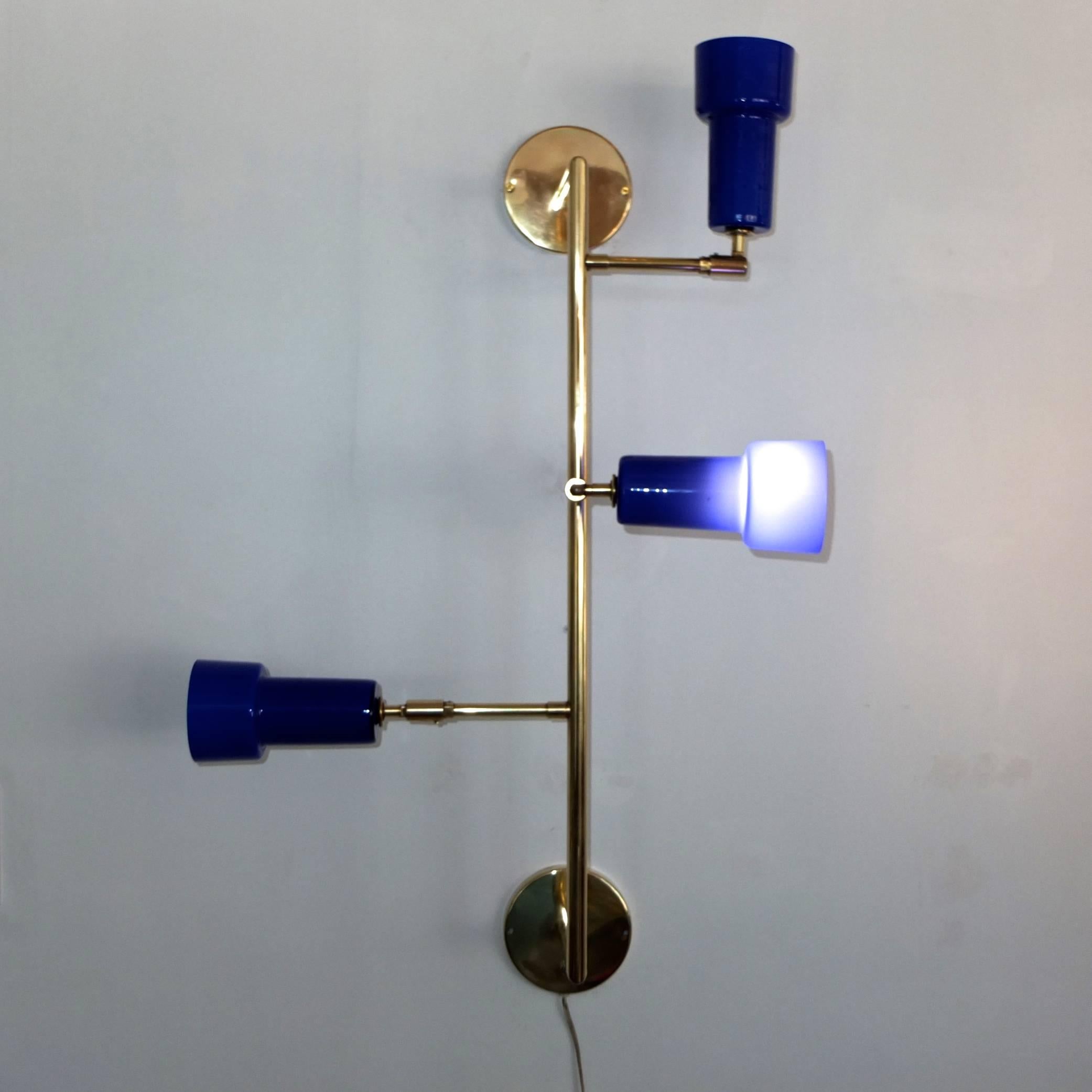 Mid-Century Modern Alessandro Pianon Brass and Cobalt Glass Bracket Sconce