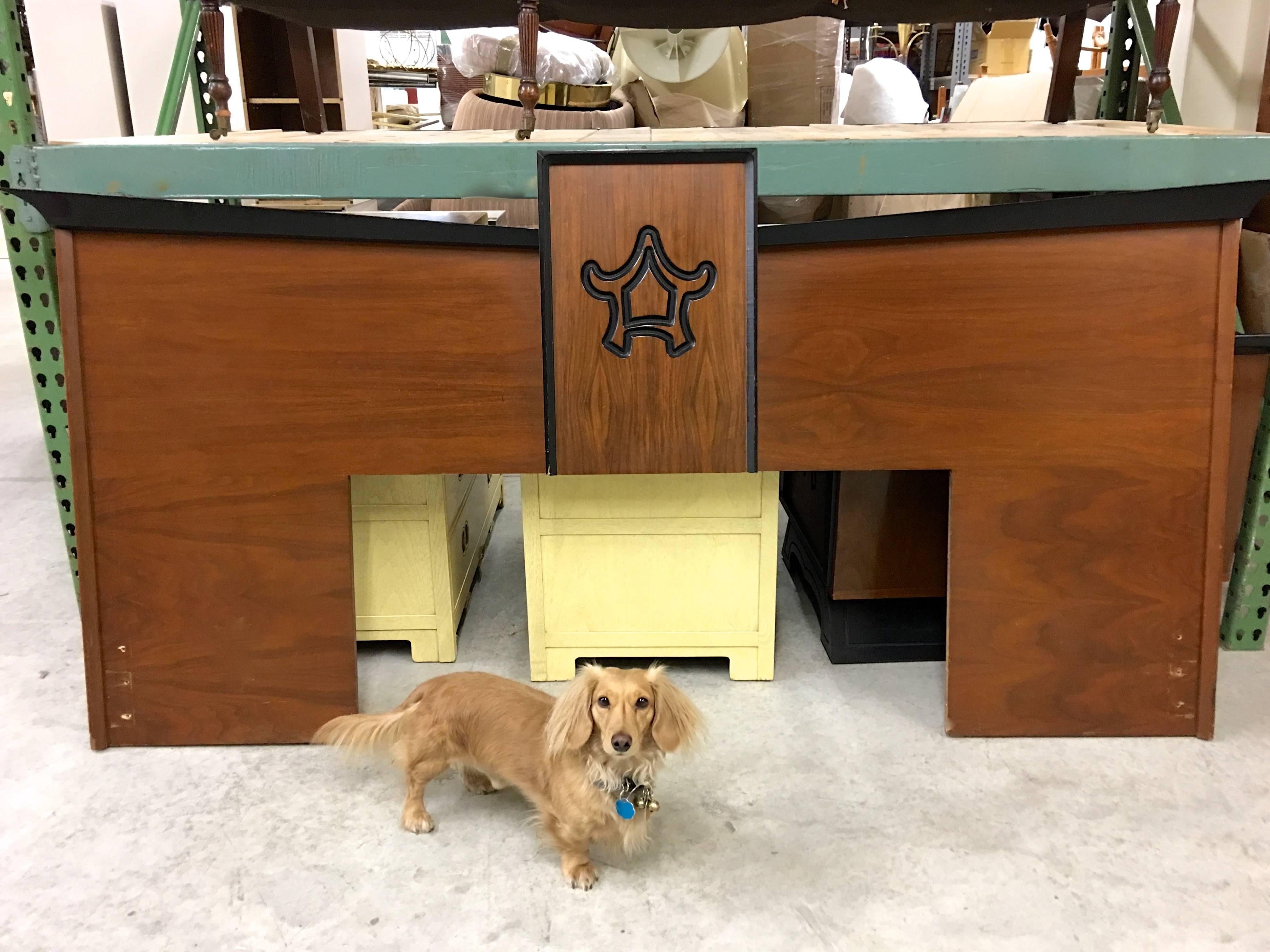 Mid-Century Modern James Mont Style Queen Headboard and Pair of Nightstands For Sale