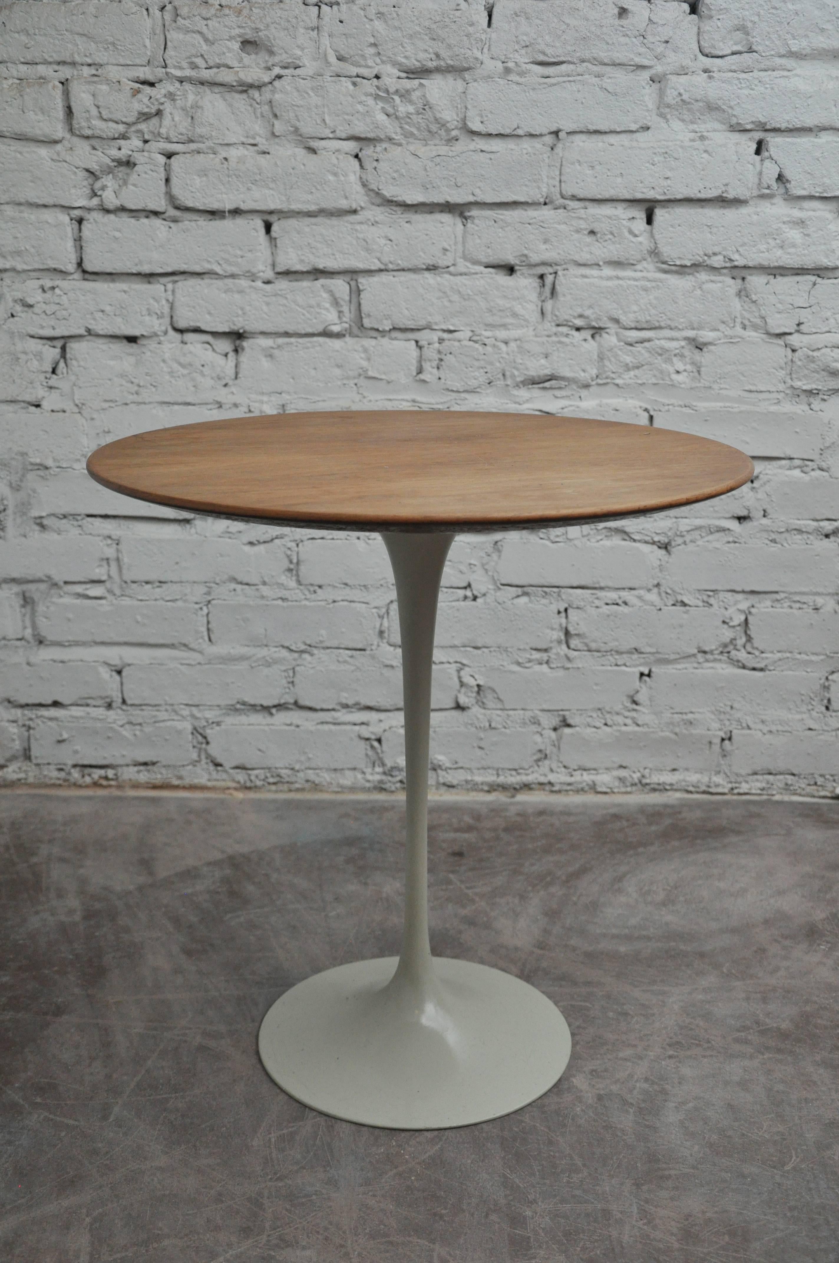 Mid- 20th Century Saarinen Tulip Table In Good Condition In Chicago, IL